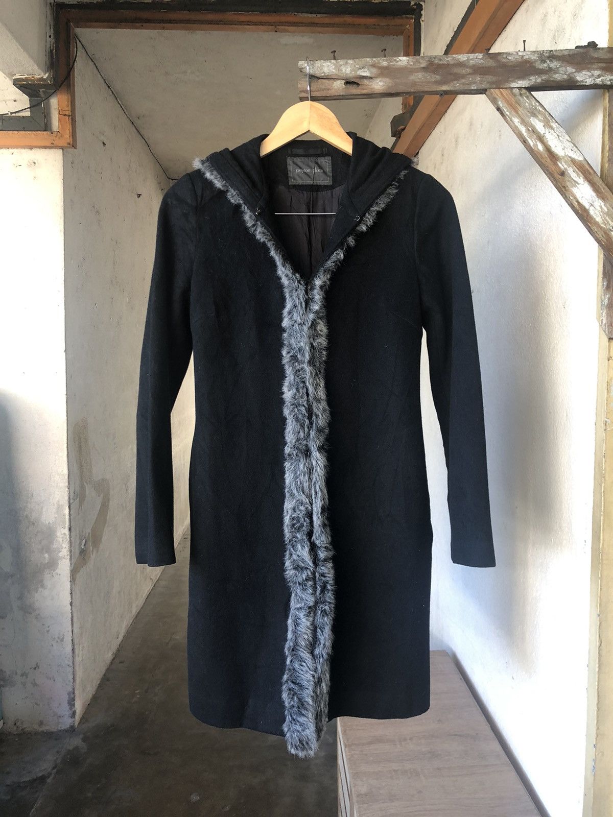 Seditionaries Peyton Place by PPFM Wool Long Jacket With Fur Size M / US 6-8 / IT 42-44 - 2 Thumbnail