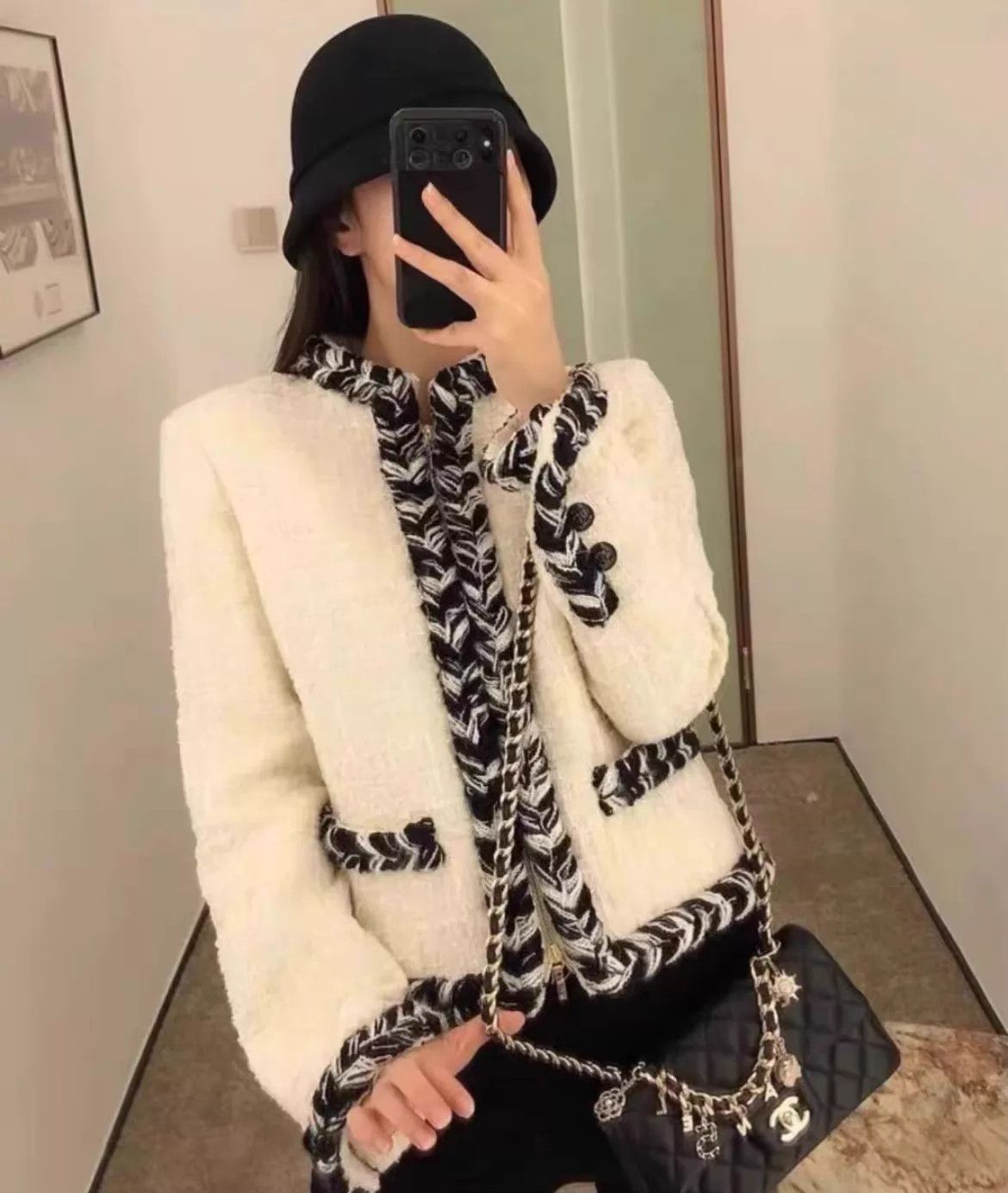 Chanel Chanel Classic Black & White Thick Braid Trim Knit Jacket 36 Size XS / US 0-2 / IT 36-38 - 1 Thumbnail