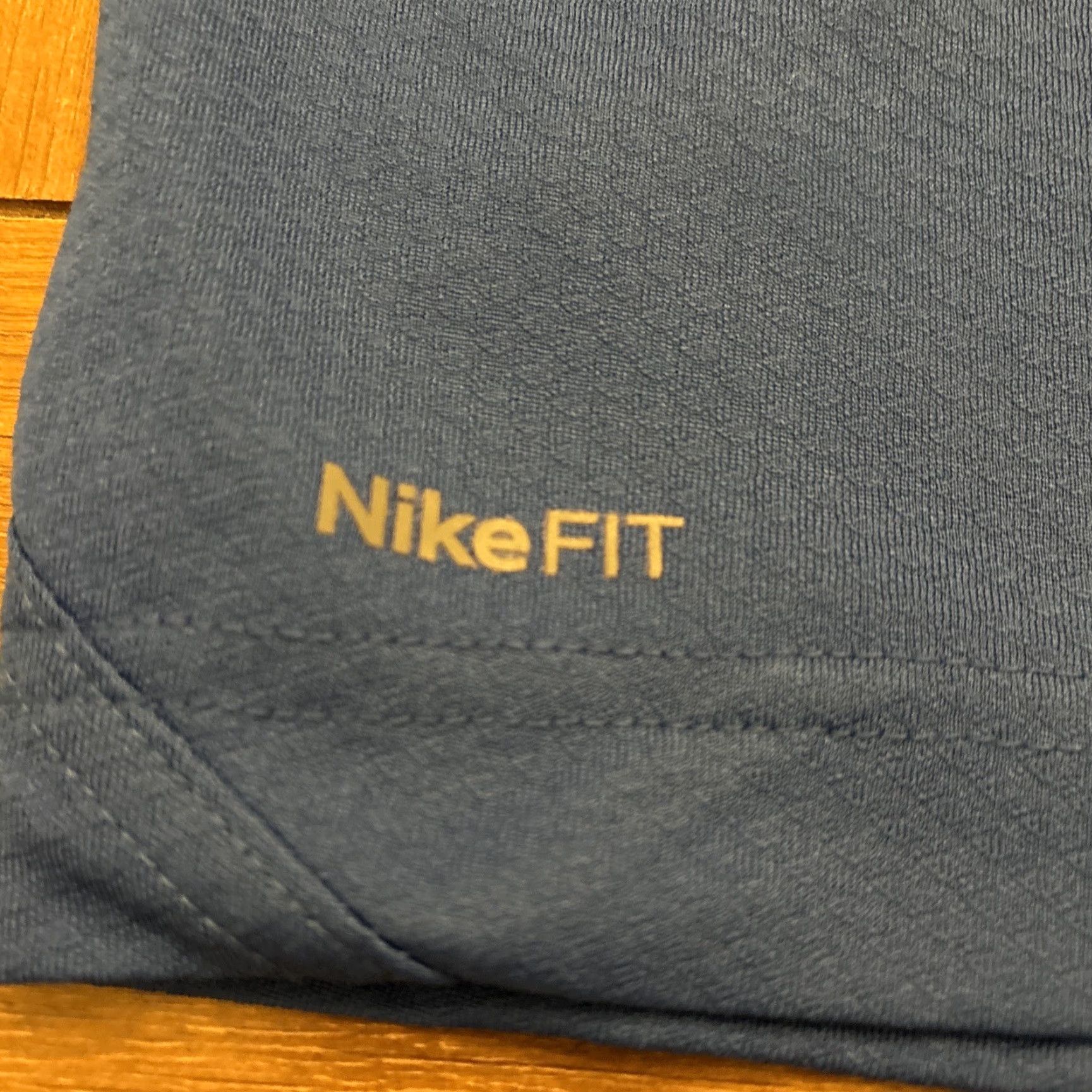 Nike VINTAGE Nike Team Golf Polo Duke University Mens Short Sleeve Small Blue Nike Dri-Fit Golf Shirt 90s Mens/Unisex Size US S / EU 44-46 / 1 - 5 Thumbnail