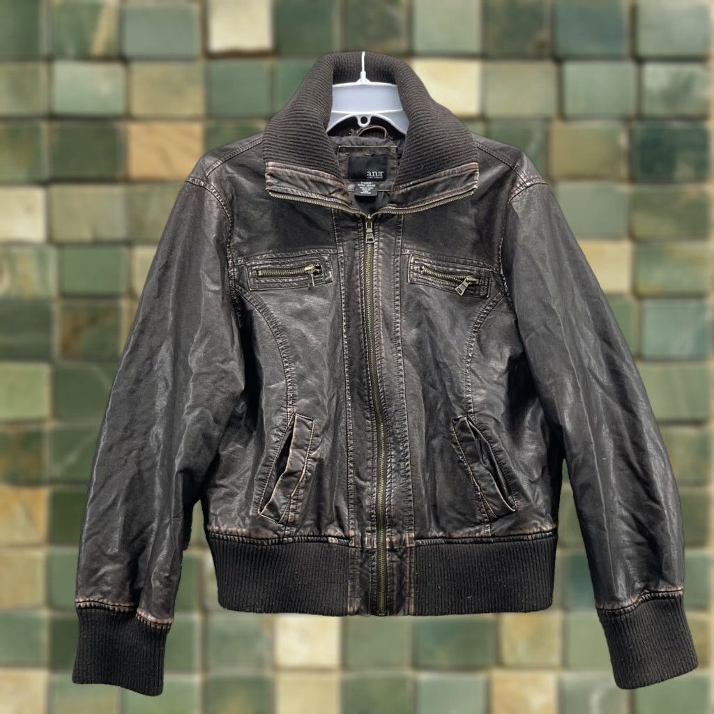 Vintage VINTAGE Ana Vegan Leather Bomber Jacket Women's XL Brown Aviator Streetwear 70's 90s Grunge Retro Workwear Pilot USA Mens Girls Size XL / US 12-14 / IT 48-50 - 1 Thumbnail