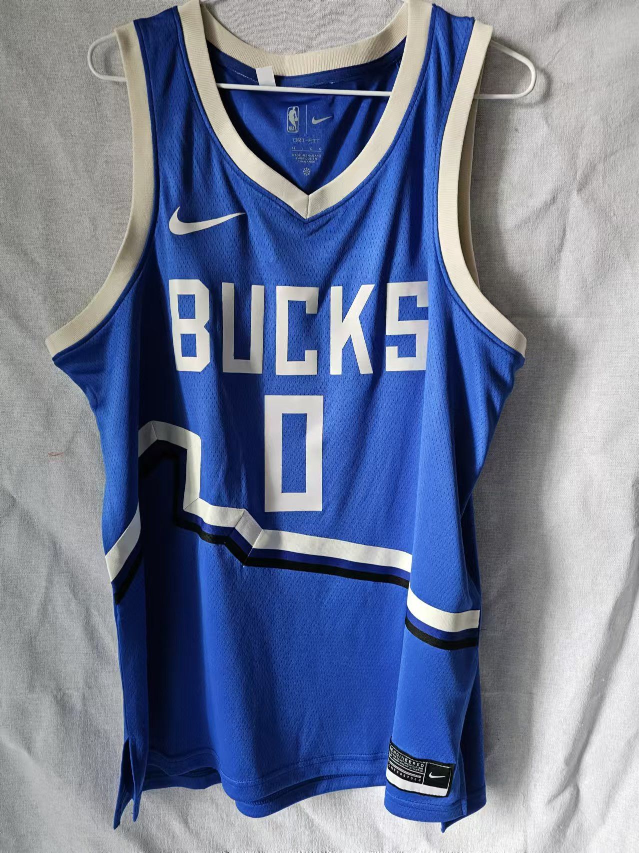 NBA 2025 Milwaukee Bucks 0 Damian Lillard Jersey M Size US M / EU 48-50 / 2 - 1 Thumbnail
