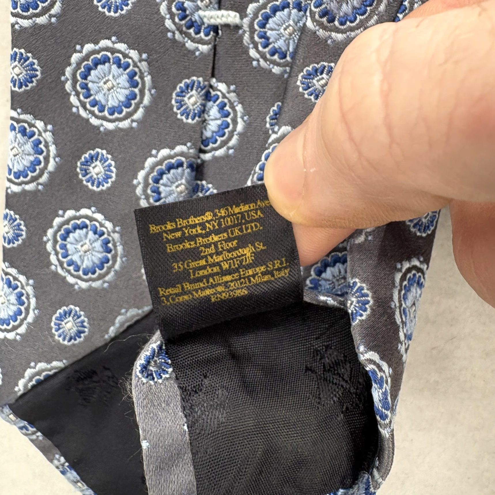 Brooks Brothers Brooks Brothers Tie Necktie Mens Gray Silk Jacquard Floral USA Italian Business Size ONE SIZE - 3 Thumbnail