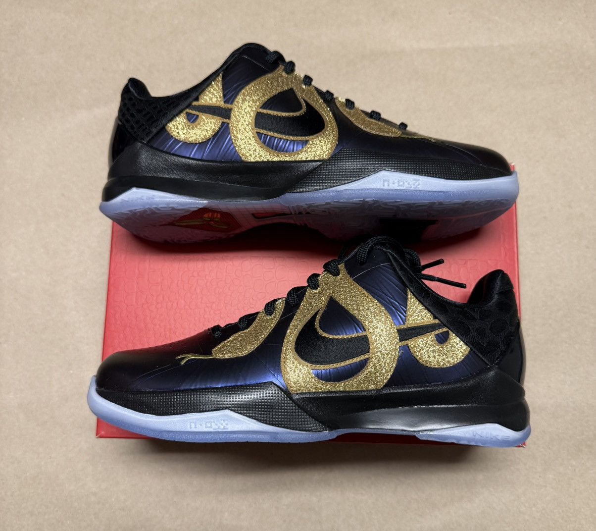 Nike Zoom Kobe 5 GS Year Mamba Eggplant size 6.5y NEW!