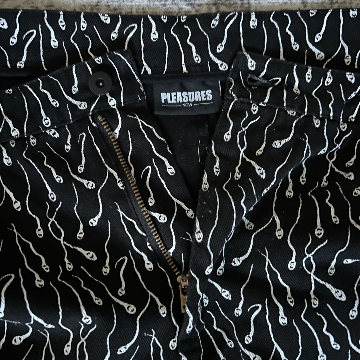 Pleasures × Supreme Black and White Pleasures Sperm Cell Chino Pants Size US 32 / EU 48 - 4 Thumbnail