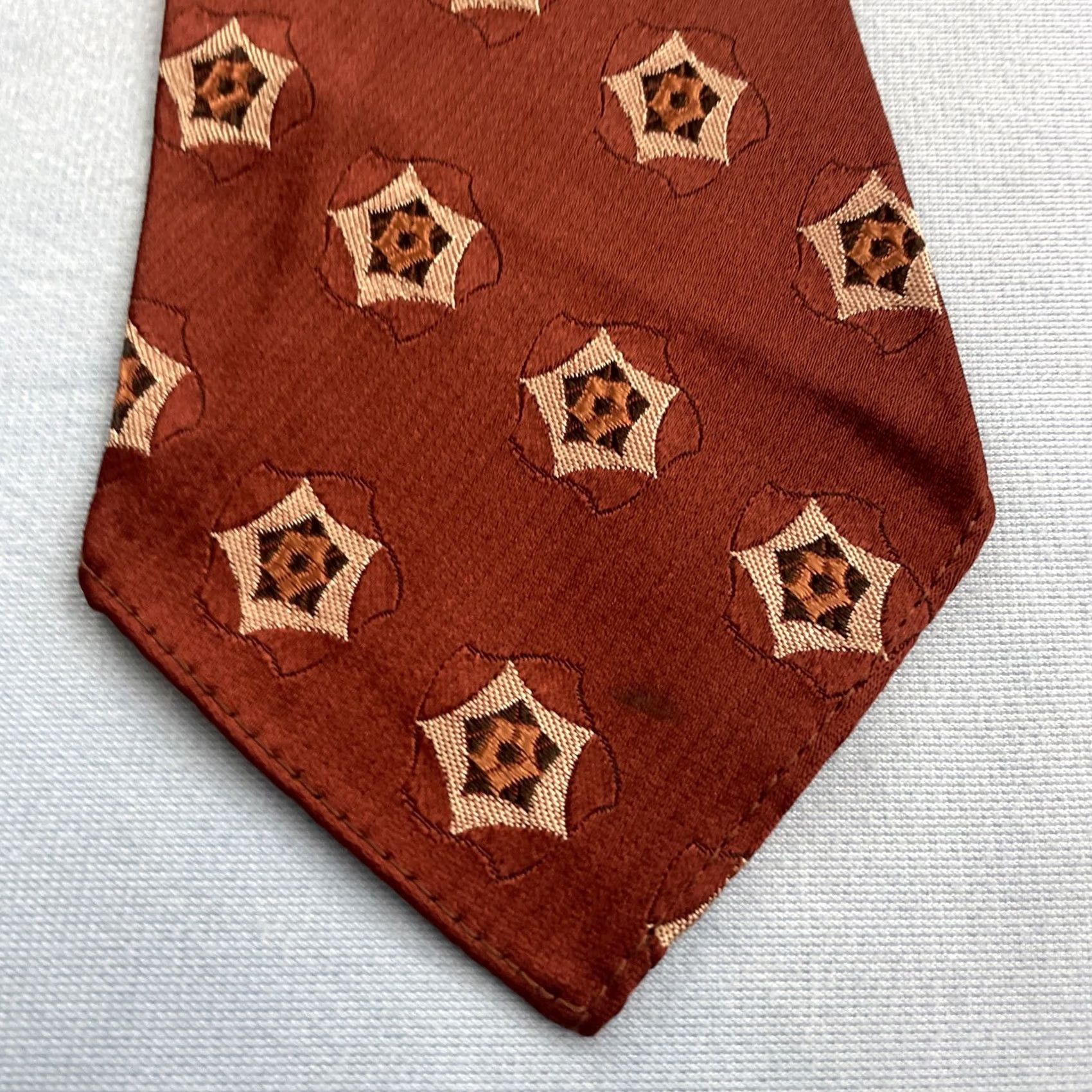 Arrow VINTAGE Arrow Necktie Tie 4x47 Silk Woven Star Rockabilly Red Orange Mens Size ONE SIZE - 2 Thumbnail