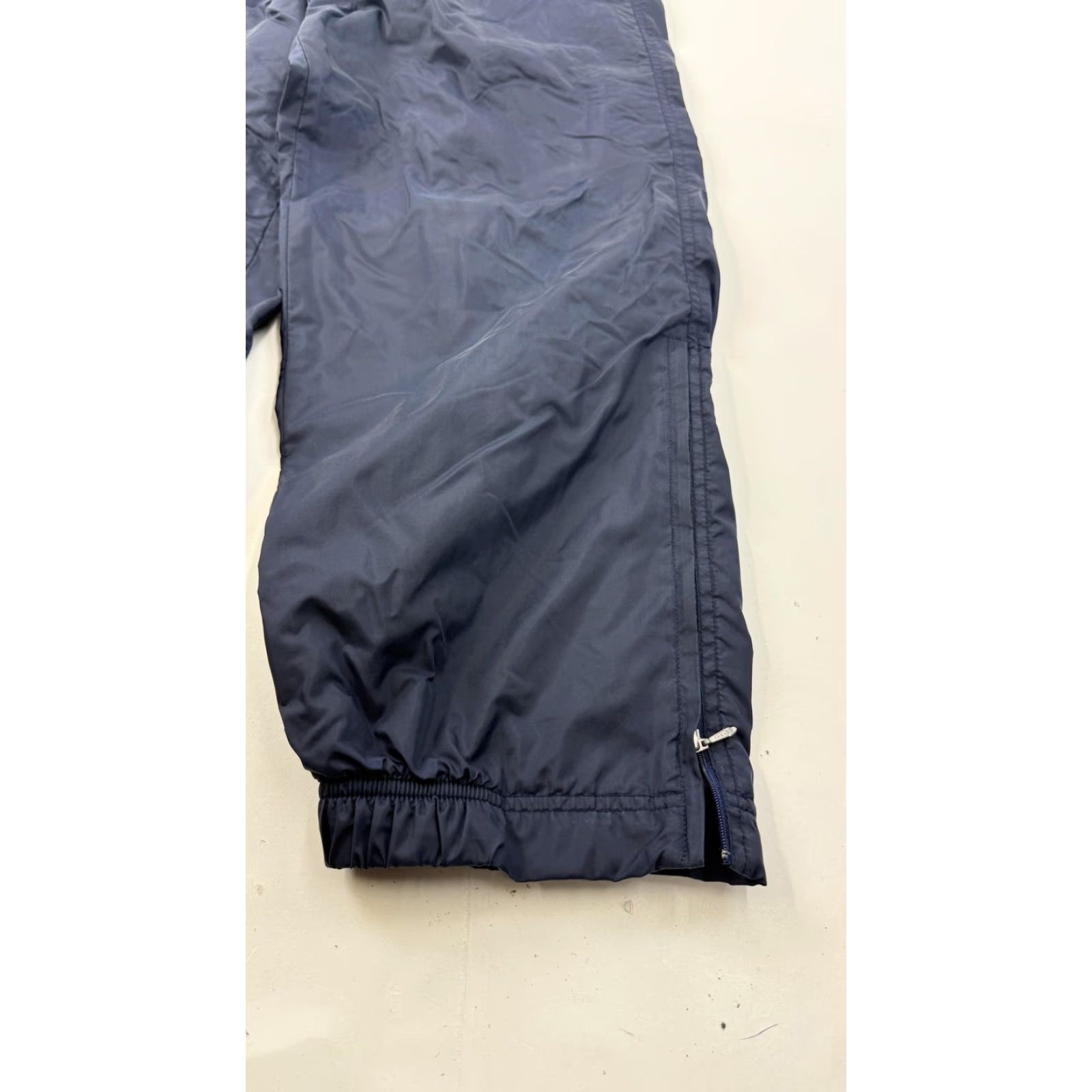 Nike VINTAGE Nike Track Pants Mens M Blue Windbreaker Elastic Cuffs Zip Pockets Running & Jogging Gym & Training Walking Size US 31 - 4 Thumbnail