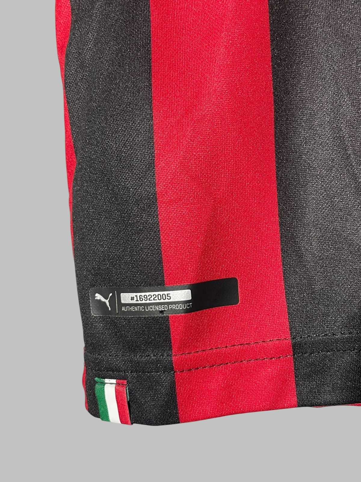Puma Ac Milan Puma 2018/19 Home Football Shirt Soccer Jersey Size US M / EU 48-50 / 2 - 9 Thumbnail