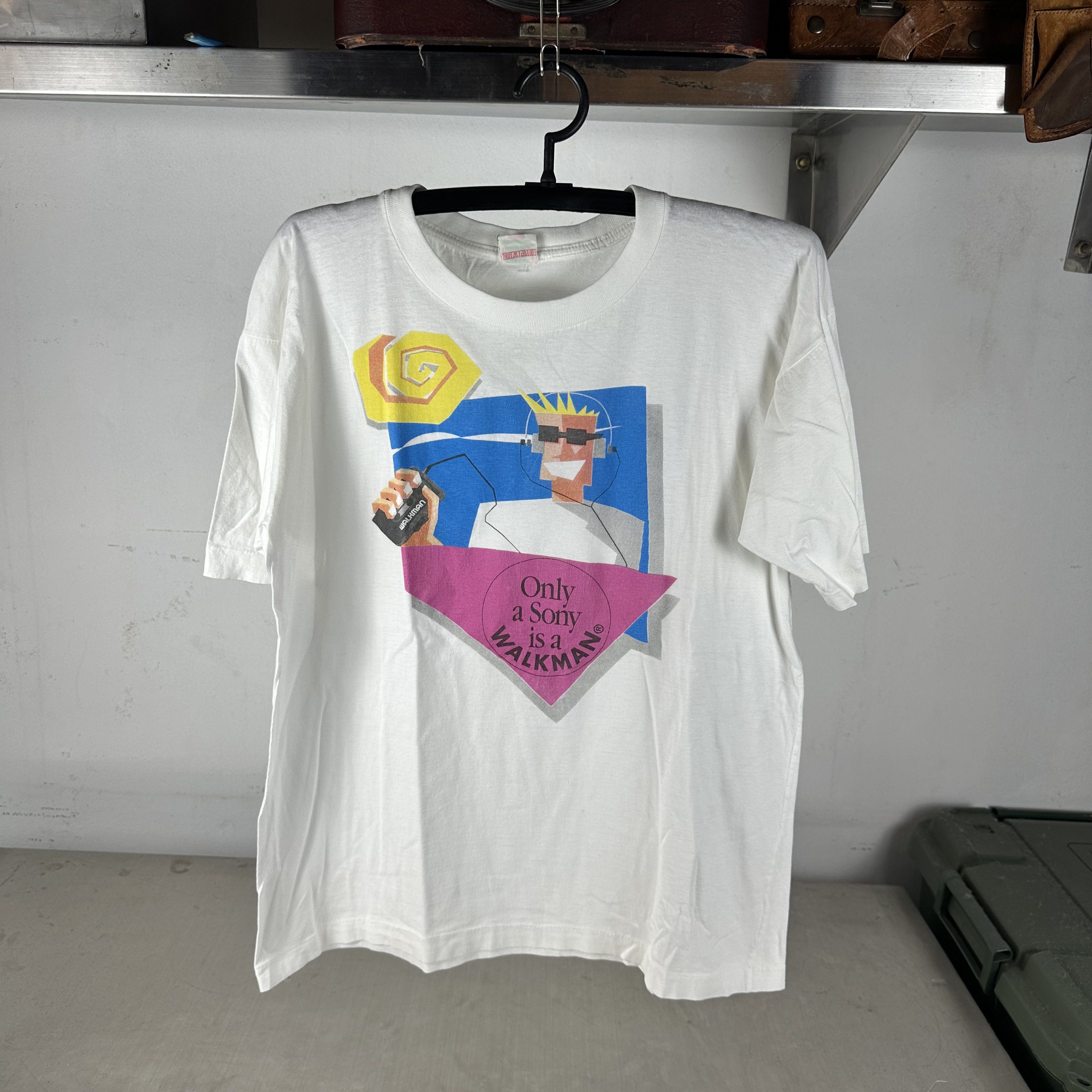 Vintage Vintage 90s Sony Only a Sony is a Walkman Promo T-Shirt Size US L / EU 52-54 / 3 - 1 Thumbnail