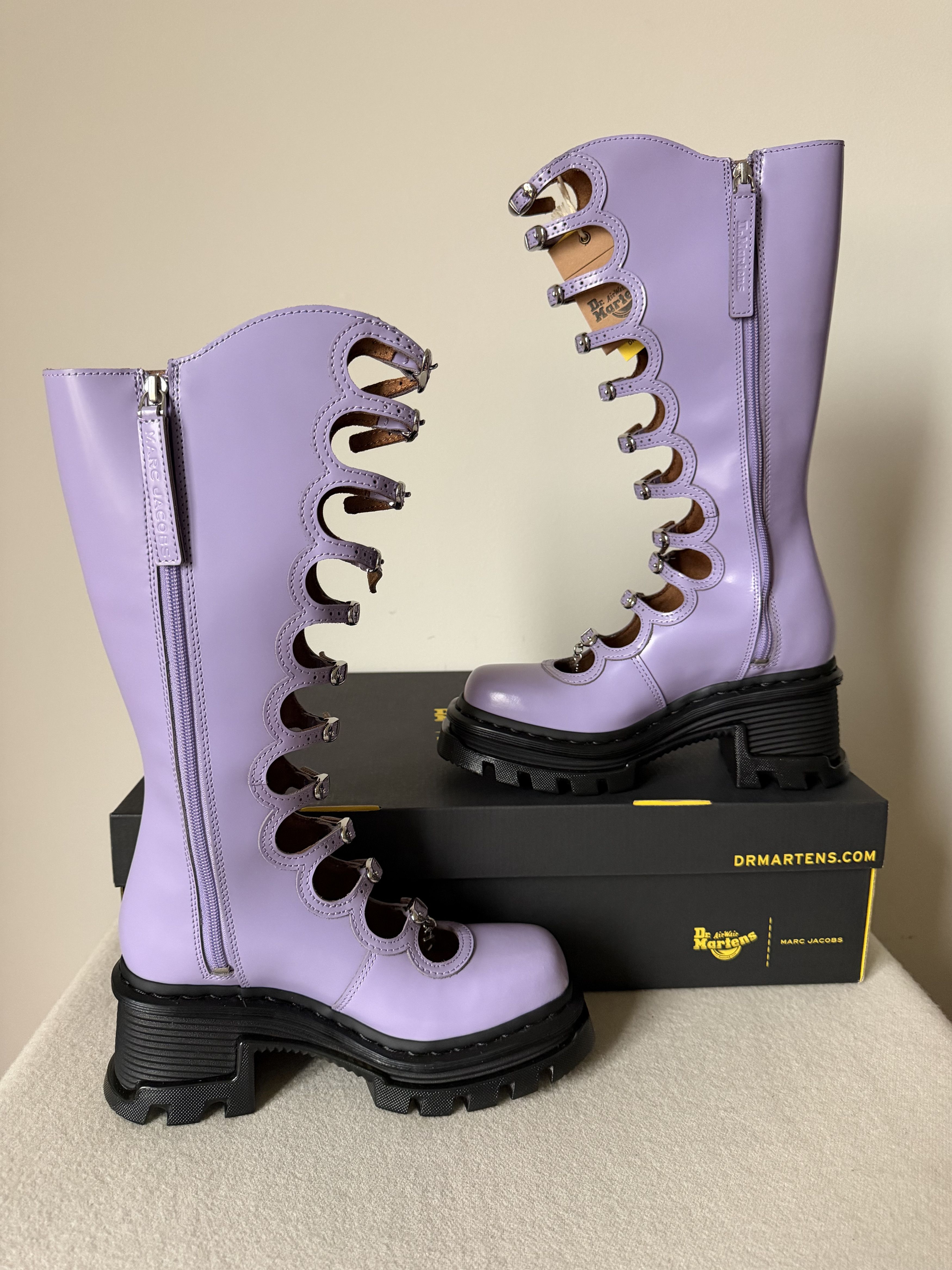 Dr. Martens × Marc Jacobs Dr. Martens Marc Jacobs Kiki Boots in Bright Lavender Size US 6 / IT 36 - 3 Thumbnail