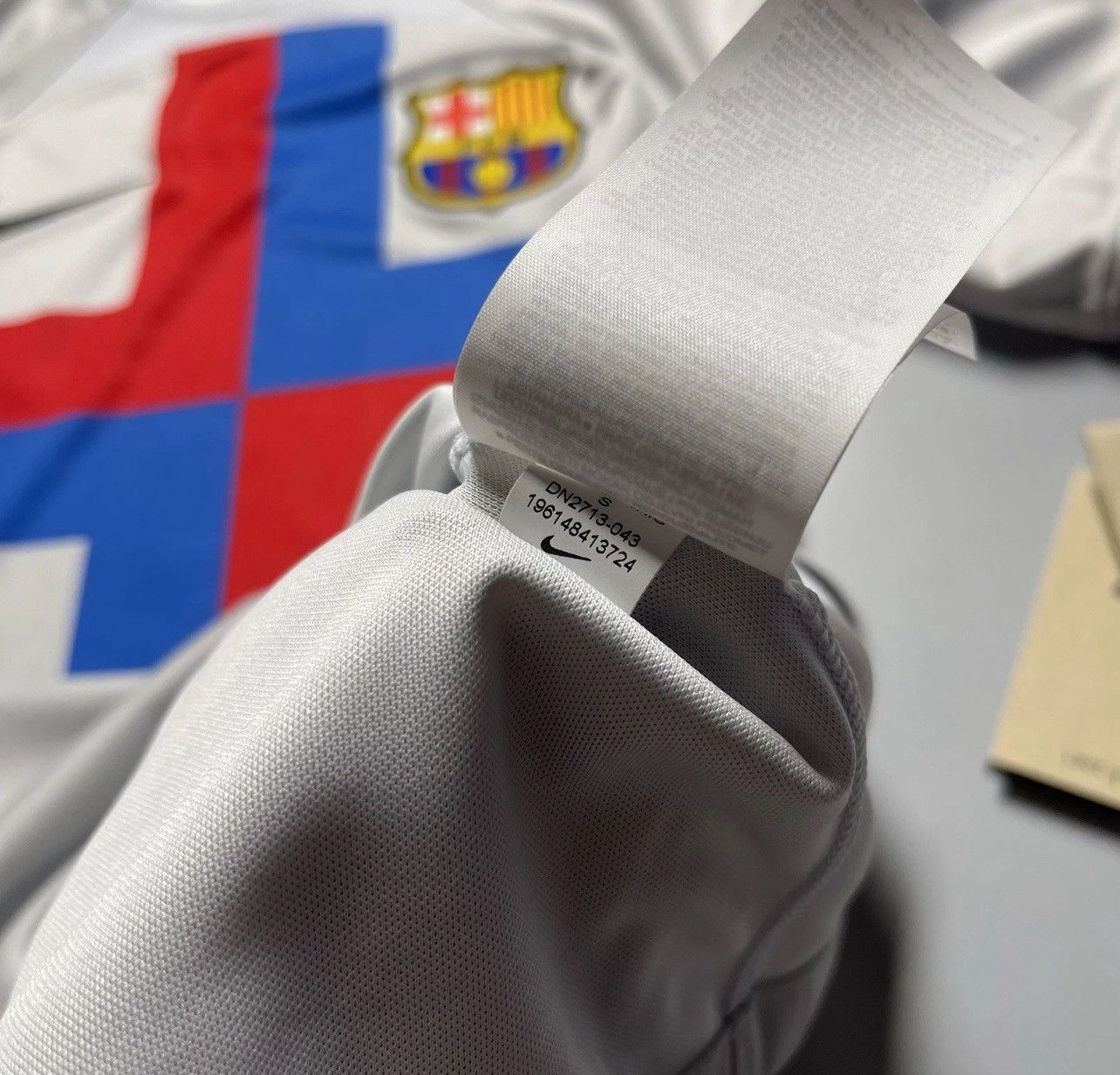 Nike × Vintage BARCELONA NIKE 2022/2023 FOOTBALL THIRD JERSEY #5 BUSQUETS Size US S / EU 44-46 / 1 - 12 Thumbnail