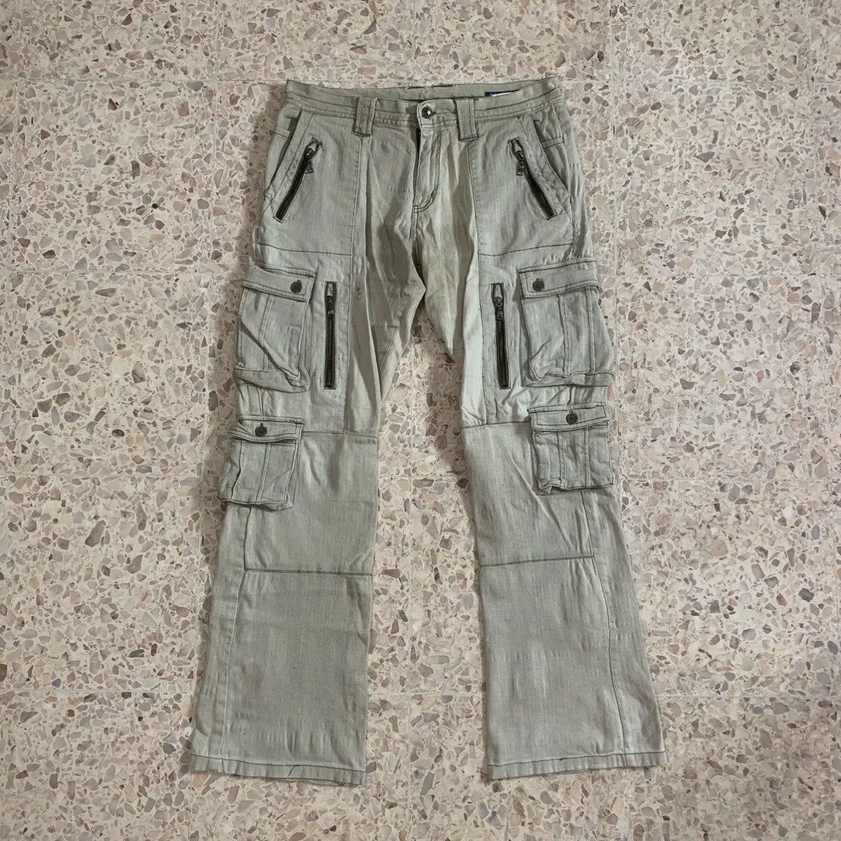 Le Grande Bleu (L.G.B.) SEMATIC DESIGN UTILITY MULTIPOCKET PARACHUTE TWILL HBT CARGO Size US 32 / EU 48 - 1 Thumbnail