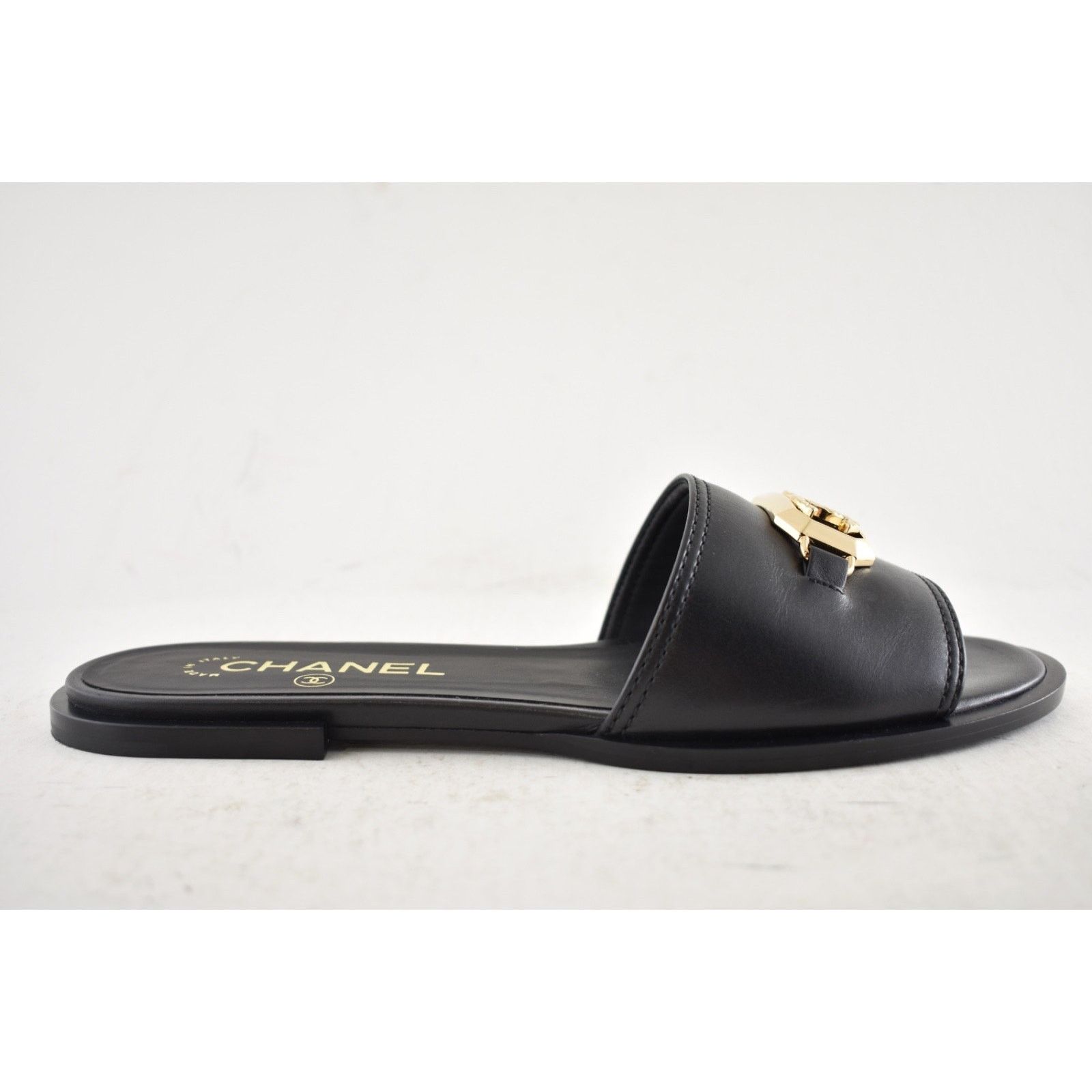 Chanel Chanel Black Shiny Calfskin Gold CC Mule Slides Sandals 38 Size US 8 / IT 38 - 2 Thumbnail