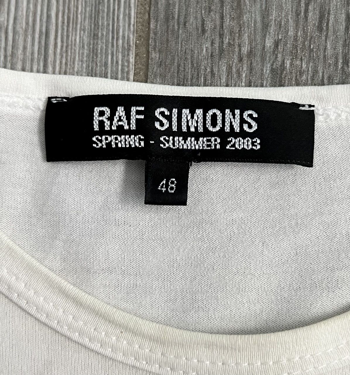 Raf Simons SS2003 Raf Simons Consumed Resisted White Patch Runway Tee Size US L / EU 52-54 / 3 - 4 Thumbnail
