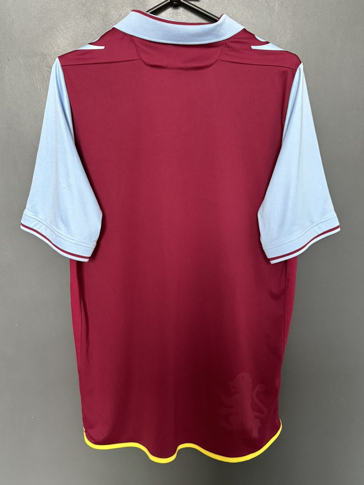Macron Aston Villa 12/13 Home Football Jersey Size US L / EU 52-54 / 3 - 2 Thumbnail