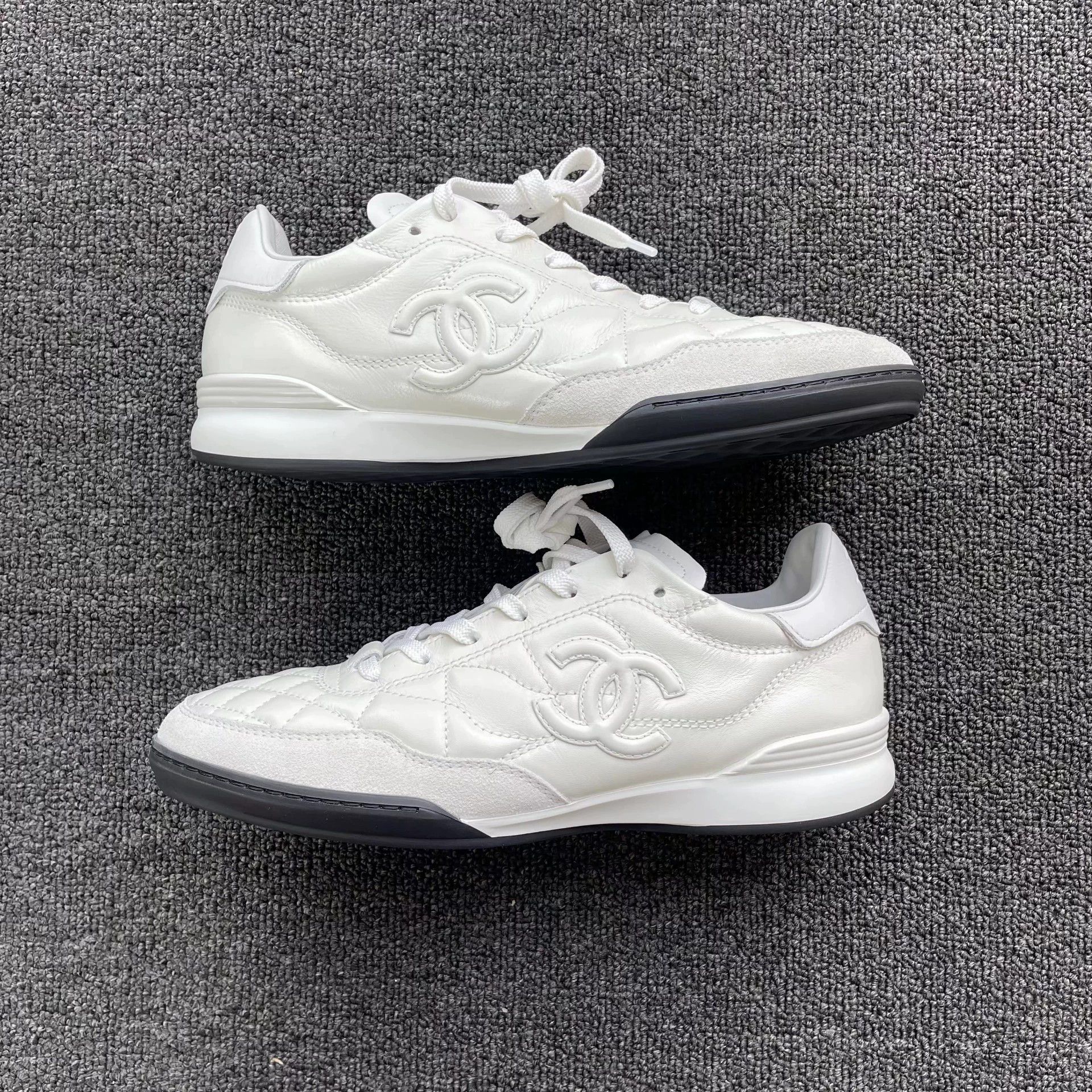 Chanel CHANEL 25S Women's White Deerskin Sneaker 38.5 Unused Size US 8 / IT 38 - 5 Thumbnail