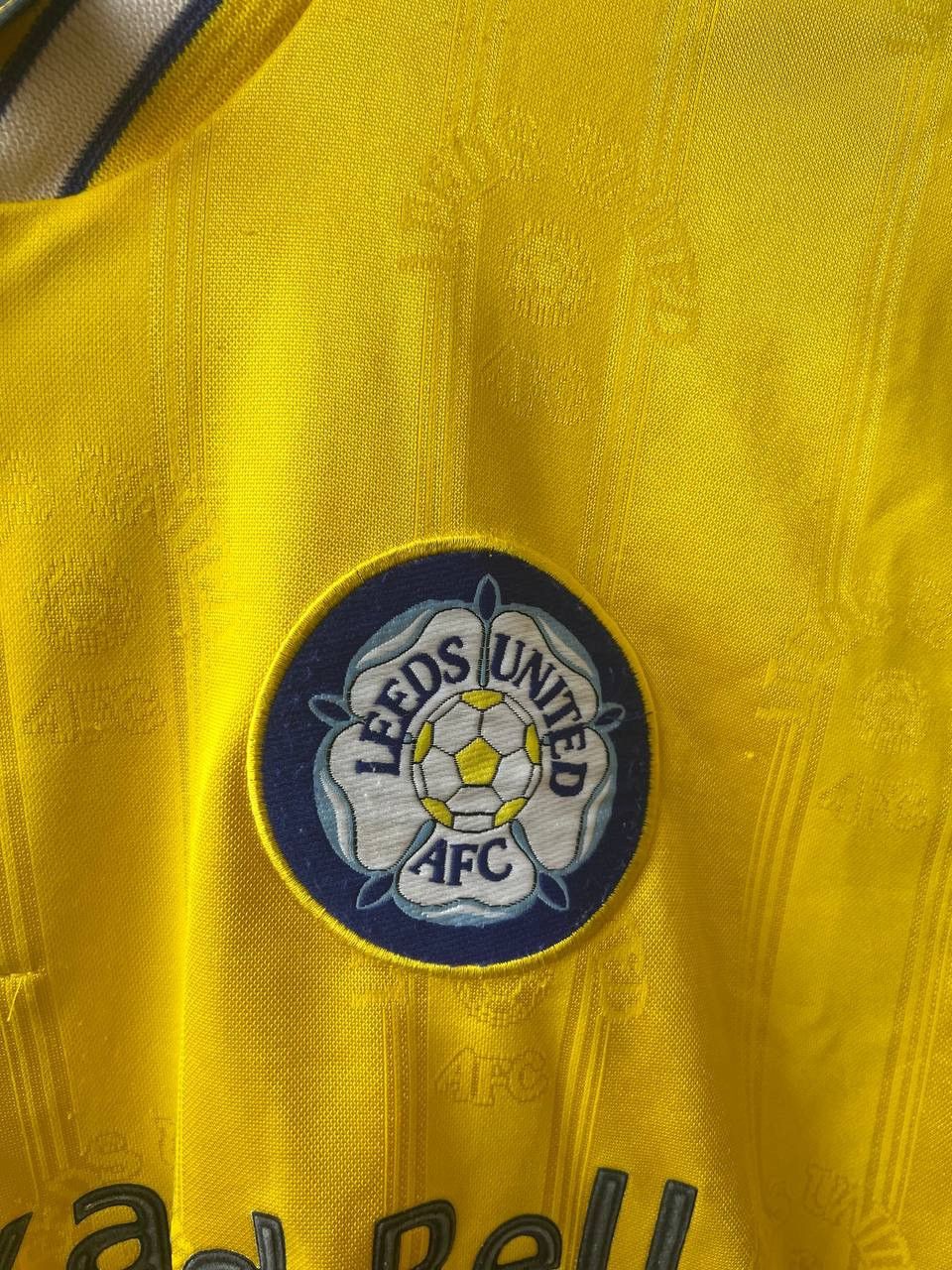 Puma 1997/98 LEEDS UNITED HOME SOCCER JERSEY FOOTBALL SHIRT SZ S Size US S / EU 44-46 / 1 - 19 Thumbnail