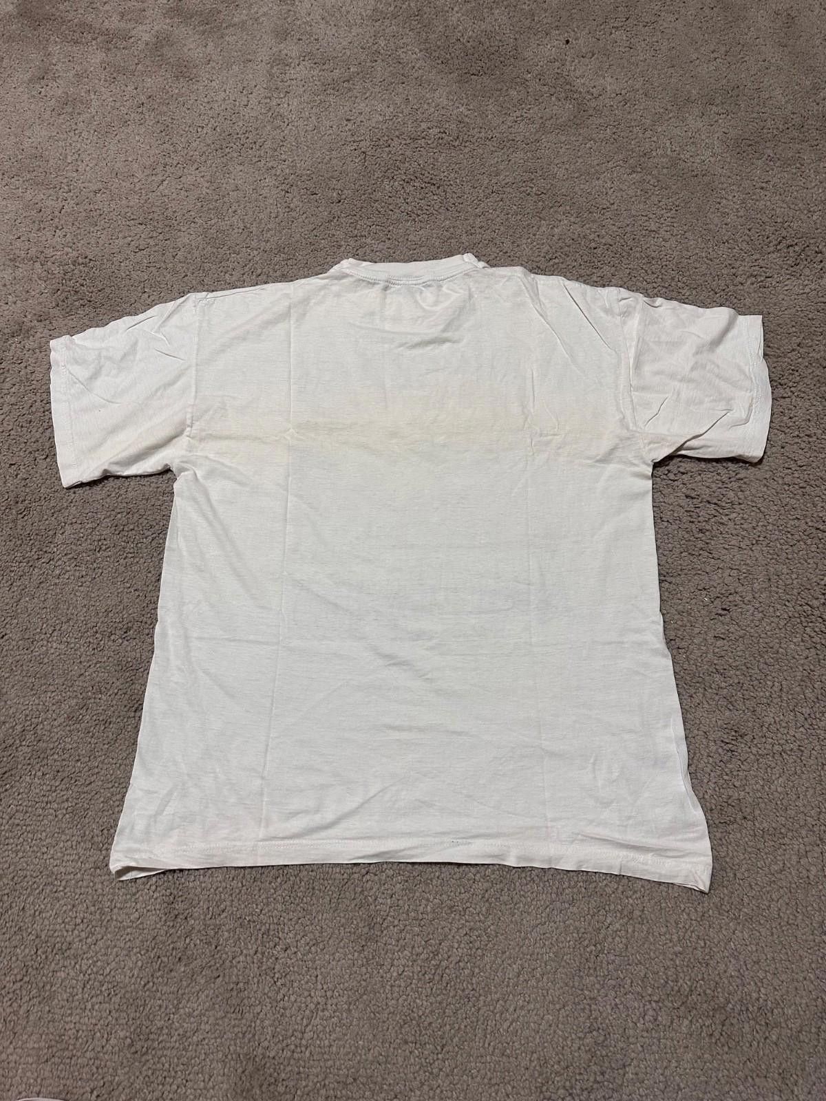 The Unbranded Brand Vintage Vintage 90s Sex Porno Crocodile Funny Humor T-shirt Size US L / EU 52-54 / 3 - 6 Thumbnail