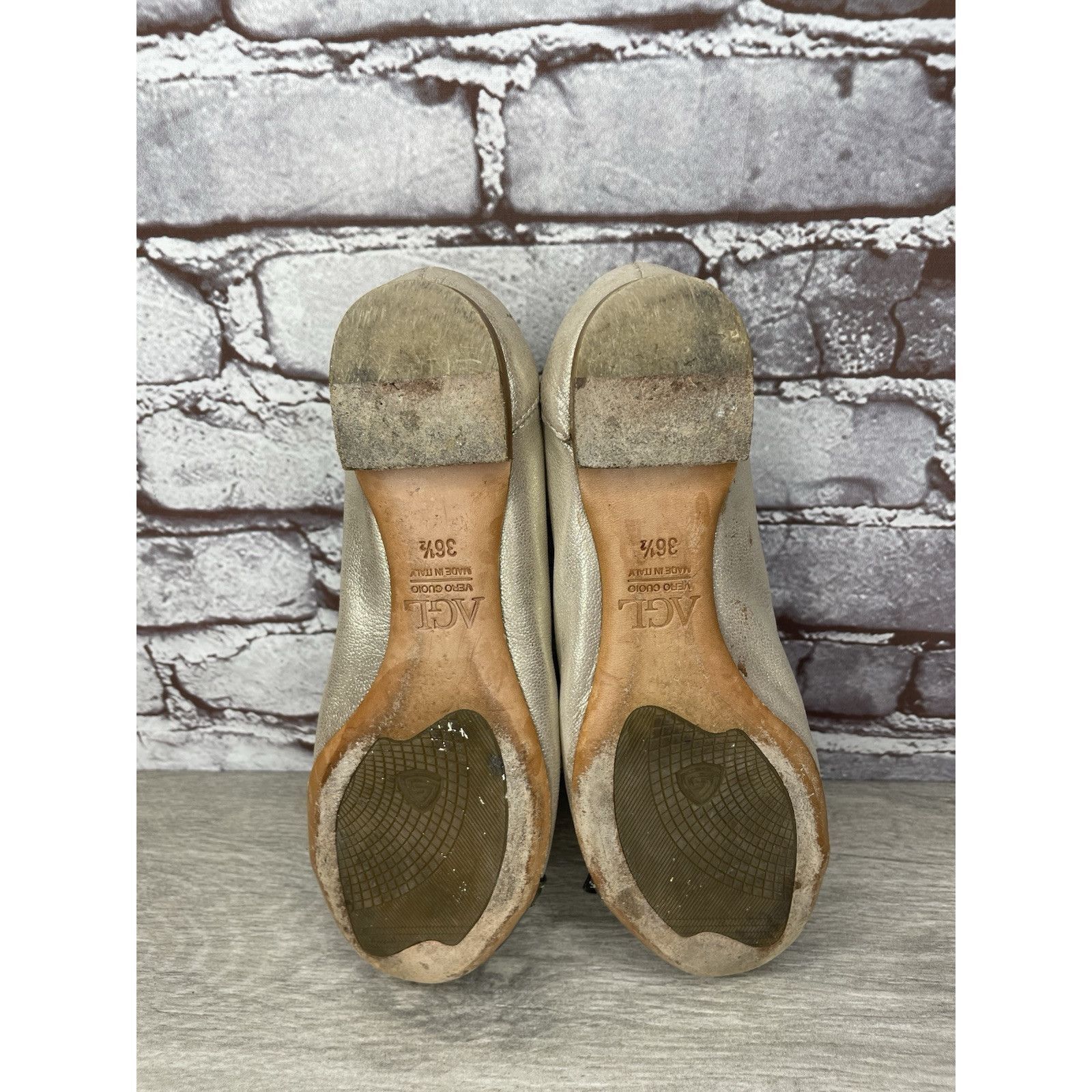 AGLINI AGL Metallic Gold Shimmer Leather Blue Cap Toe Ballet Flats Size US 6 / IT 36 - 20 Thumbnail