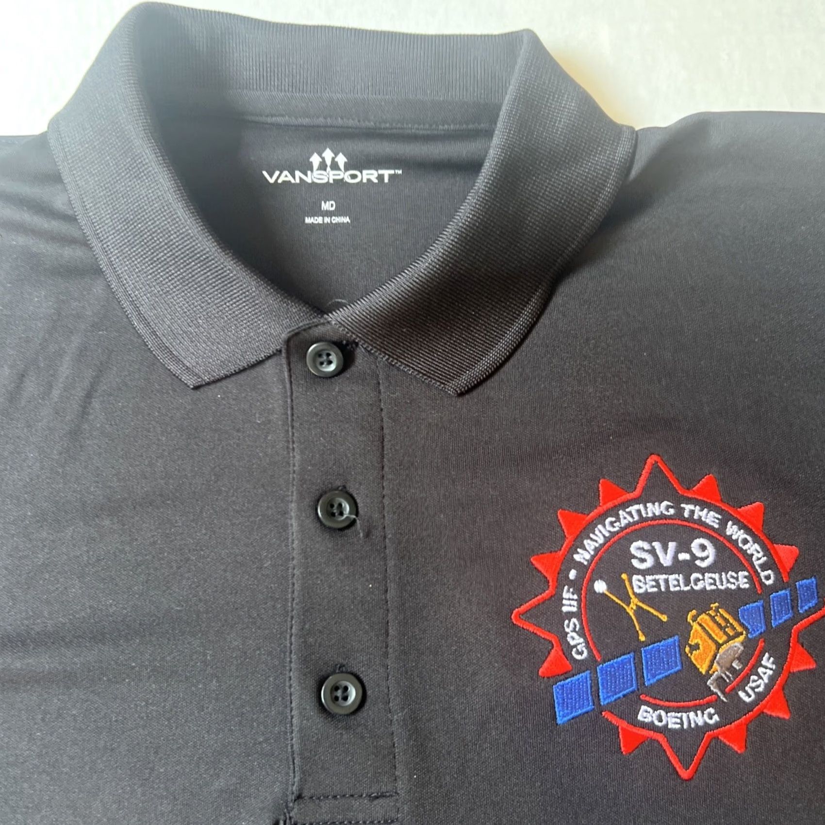 Vintage VINTAGE? No. Boeing Polo Shirt Men 100% Cotton Black Graphic Print Logo Short Sleeve Knit Polo Shirt Adult Medium Crew Neck Button-Front Size US M / EU 48-50 / 2 - 2 Thumbnail