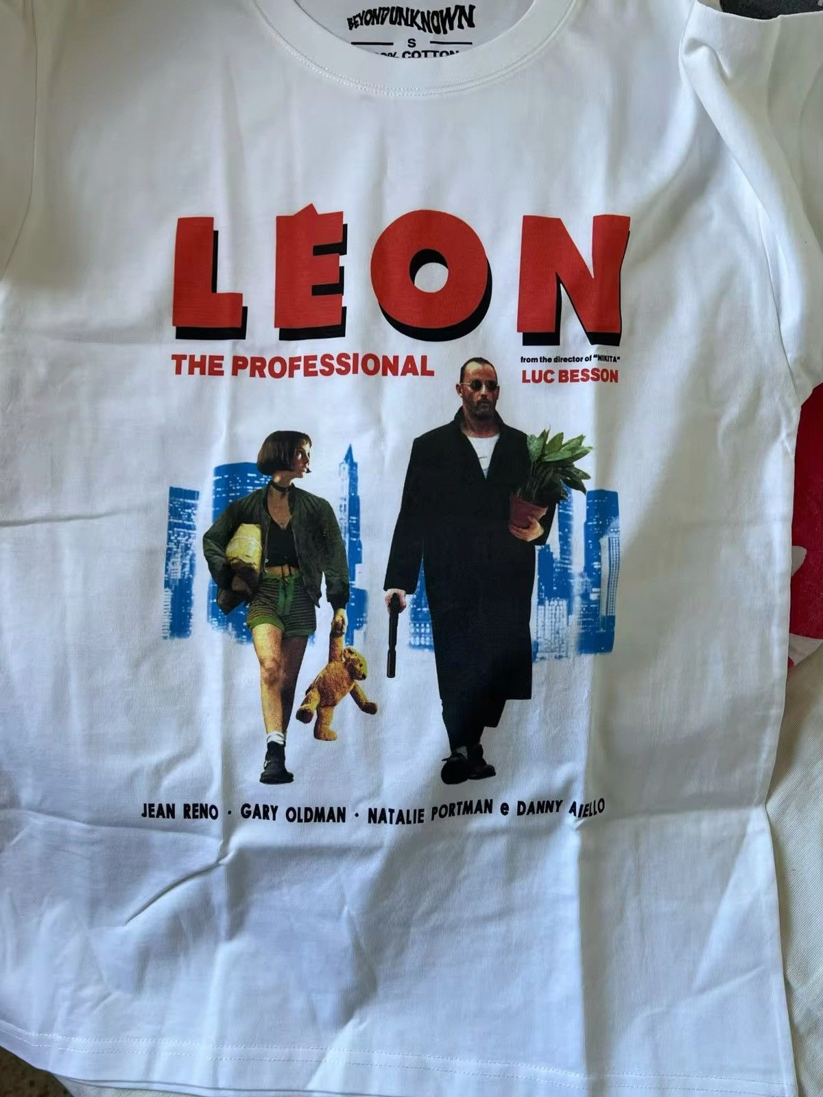 Japanese Brand × Vintage "Leon The Professional" Classic Movie Graphic Printed Tshirt Size US XXL / EU 58 / 5 - 8 Thumbnail