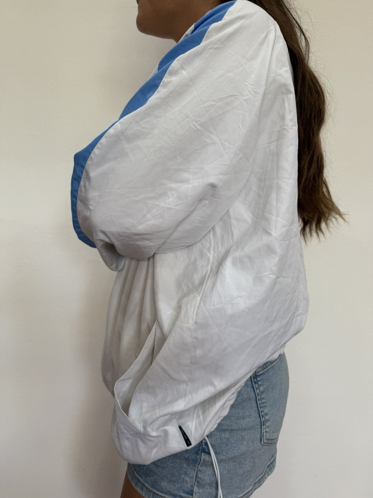 Nike Vintage Nike Windbreaker Jacket White & Blue Unisex Size US M / EU 48-50 / 2 - 6 Thumbnail