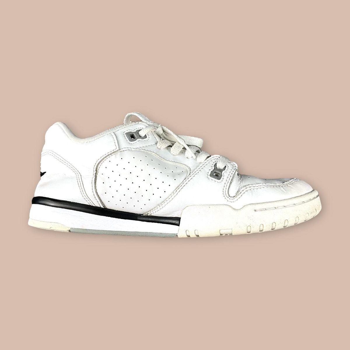 Nike Nike Air Cross Trainer Low Size US 7 / EU 40 - 10 Thumbnail