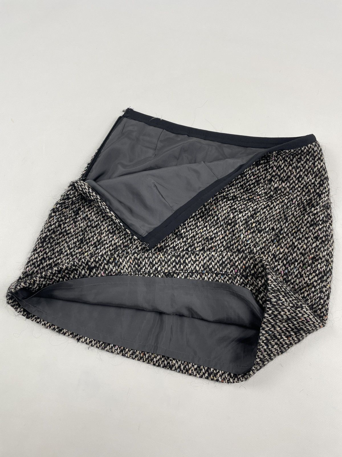 Japanese Brand × Tomorrowland Rare Japan Collection Wool Tweed Side Zipper Mini Straight Skirt Size 26" / US 2 / IT 38 - 8 Thumbnail