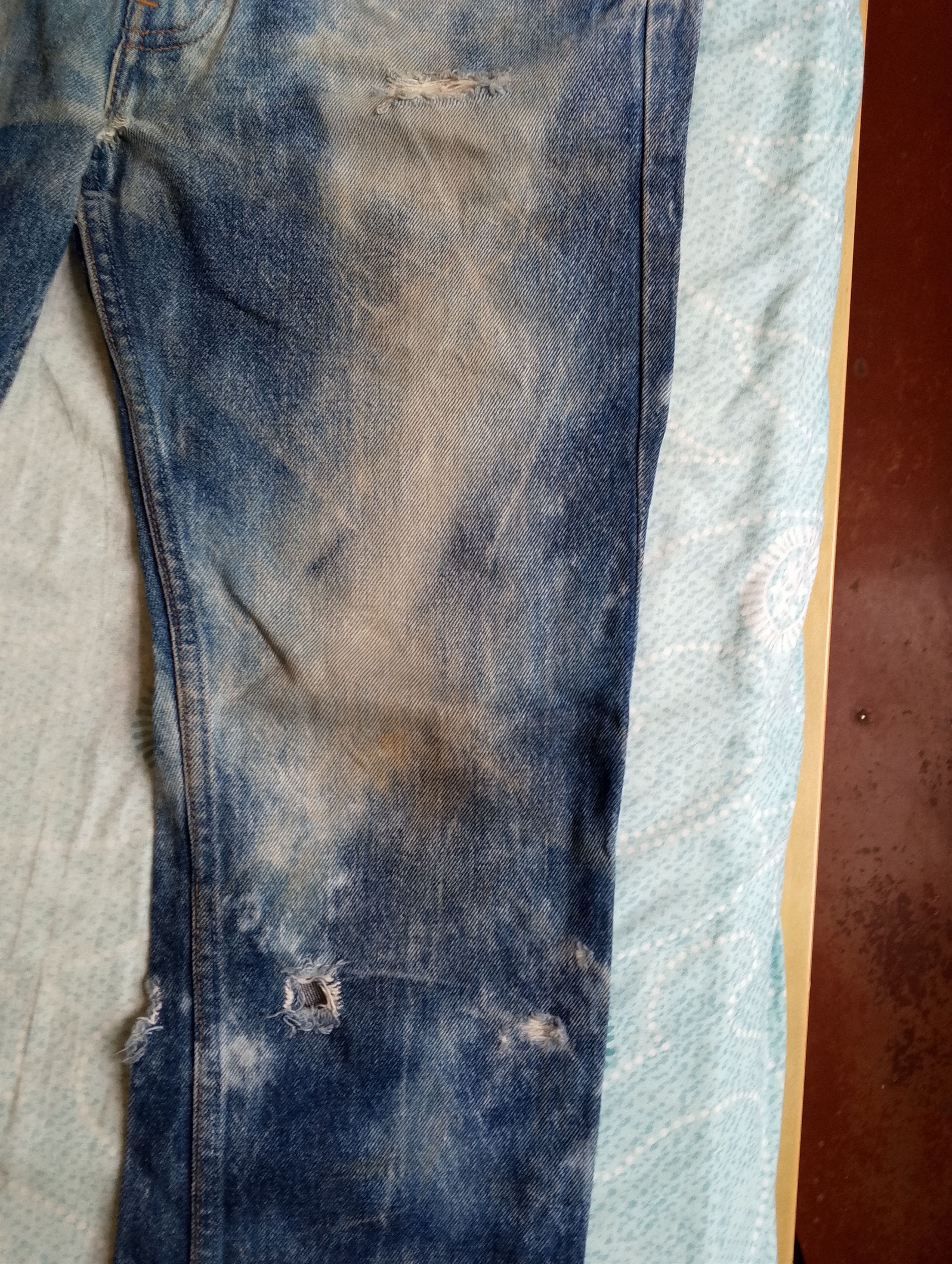 Levi's Vintage Clothing Vintage Thrashed Distressed Levi’s 501 Jeans Size US 31 - 15 Thumbnail