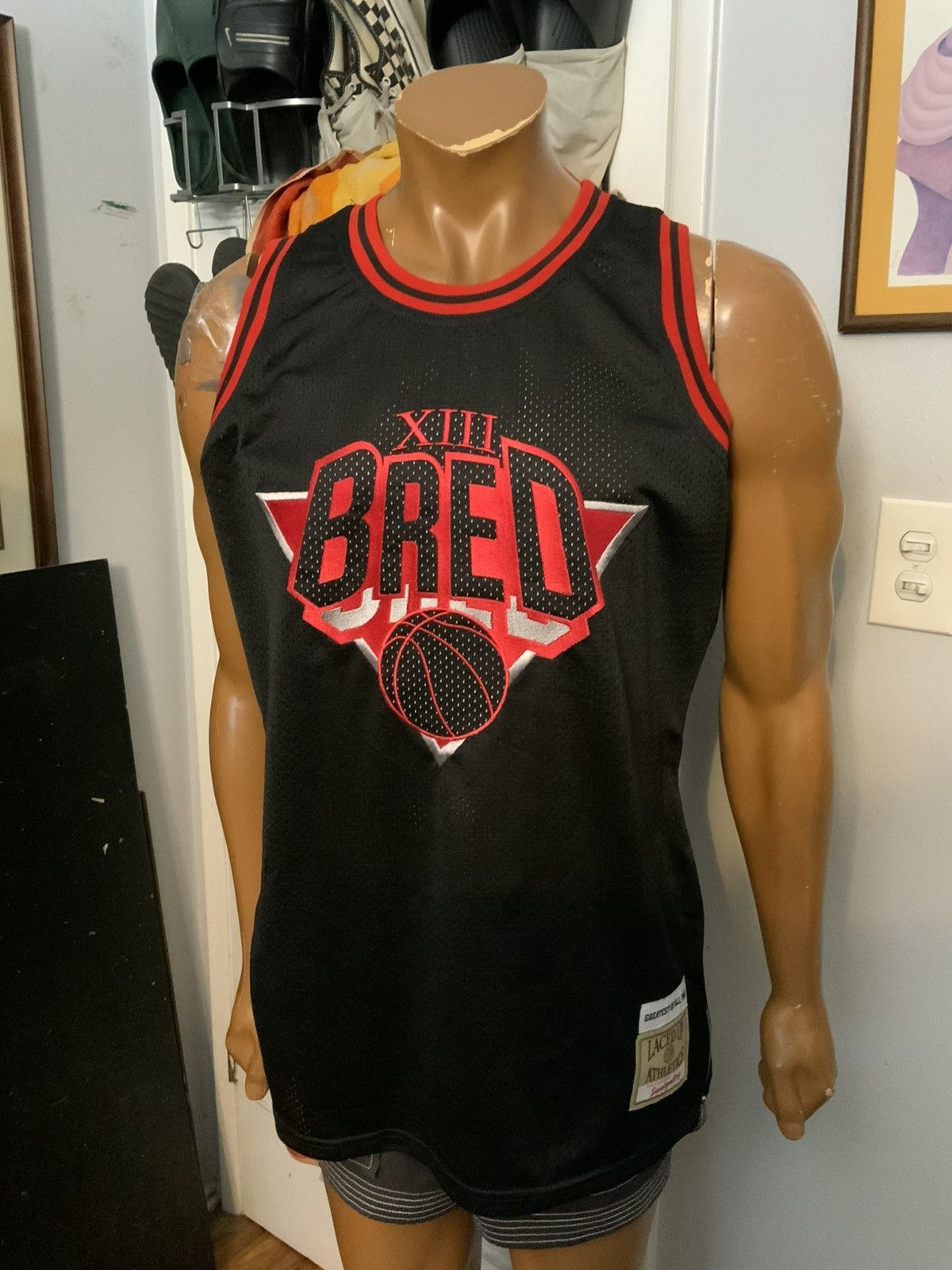 Sneakgallery NWT Laced Up XIII Bred Retro Michael Jordan GOAT Mesh Jersey Size US M / EU 48-50 / 2 - 7 Thumbnail