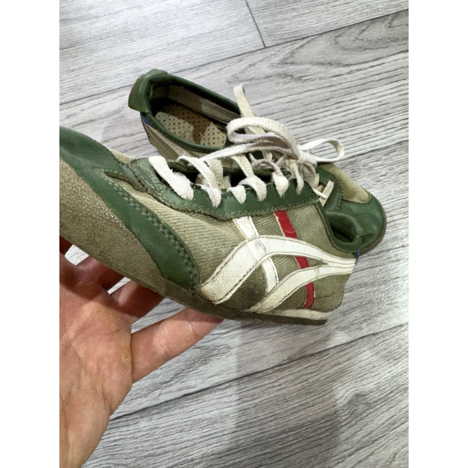 Onitsuka Tiger Onitsuka Tiger Serrano HQ305 Sneaker Army Green/White/Red Unisex Adults US 6 EU 39 Leather/Cotton Shoes Size US 6 / EU 39 - 5 Thumbnail