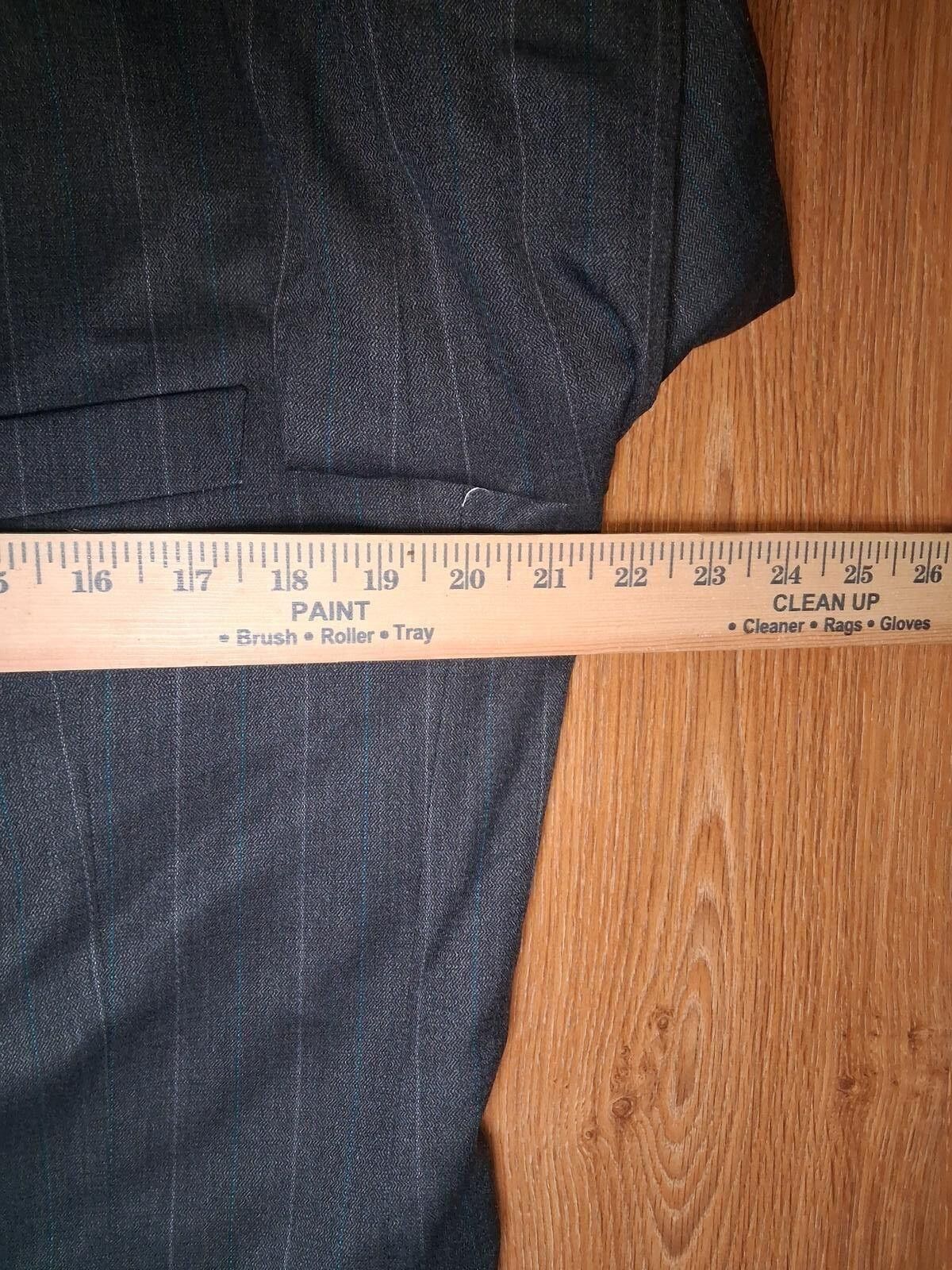 Yves Saint Laurent Yves Saint Laurent Sport Coat 42L Gray Striped Sharkskin Size 42L - 11 Thumbnail