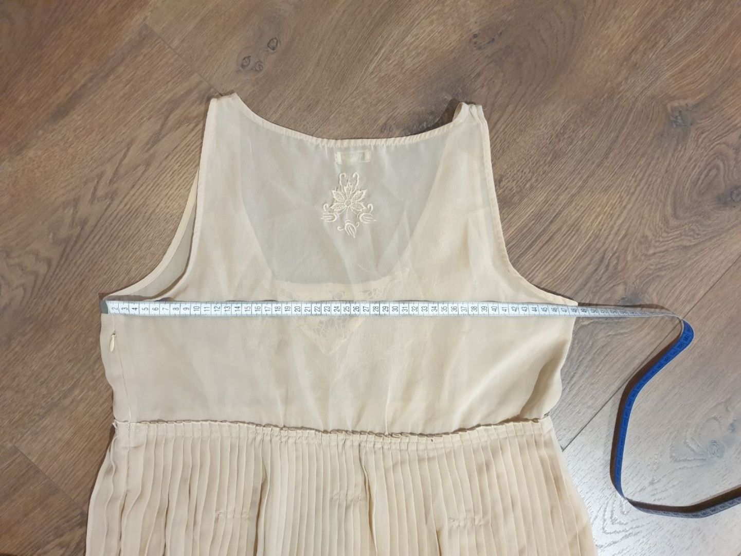 Other Beige blouse sleeveless sz M brand Noa Noa Size M / US 6-8 / IT 42-44 - 2 Thumbnail