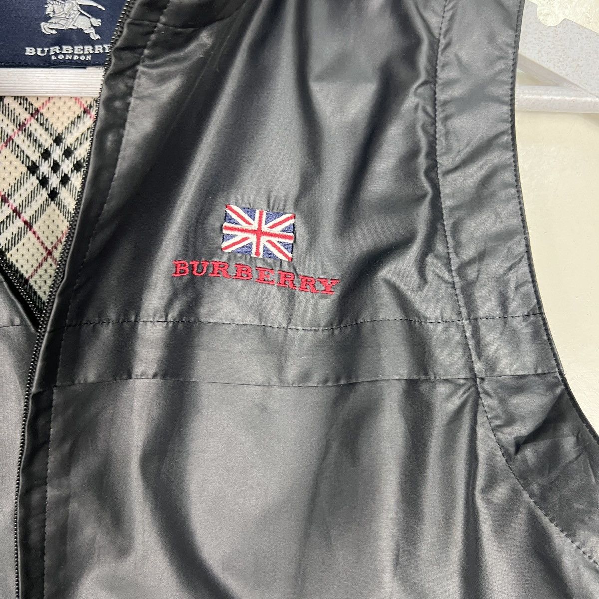 Burberry 🔥 BURBERRY BLACK NYLON VEST Size US XS / EU 42 / 0 - 15 Thumbnail