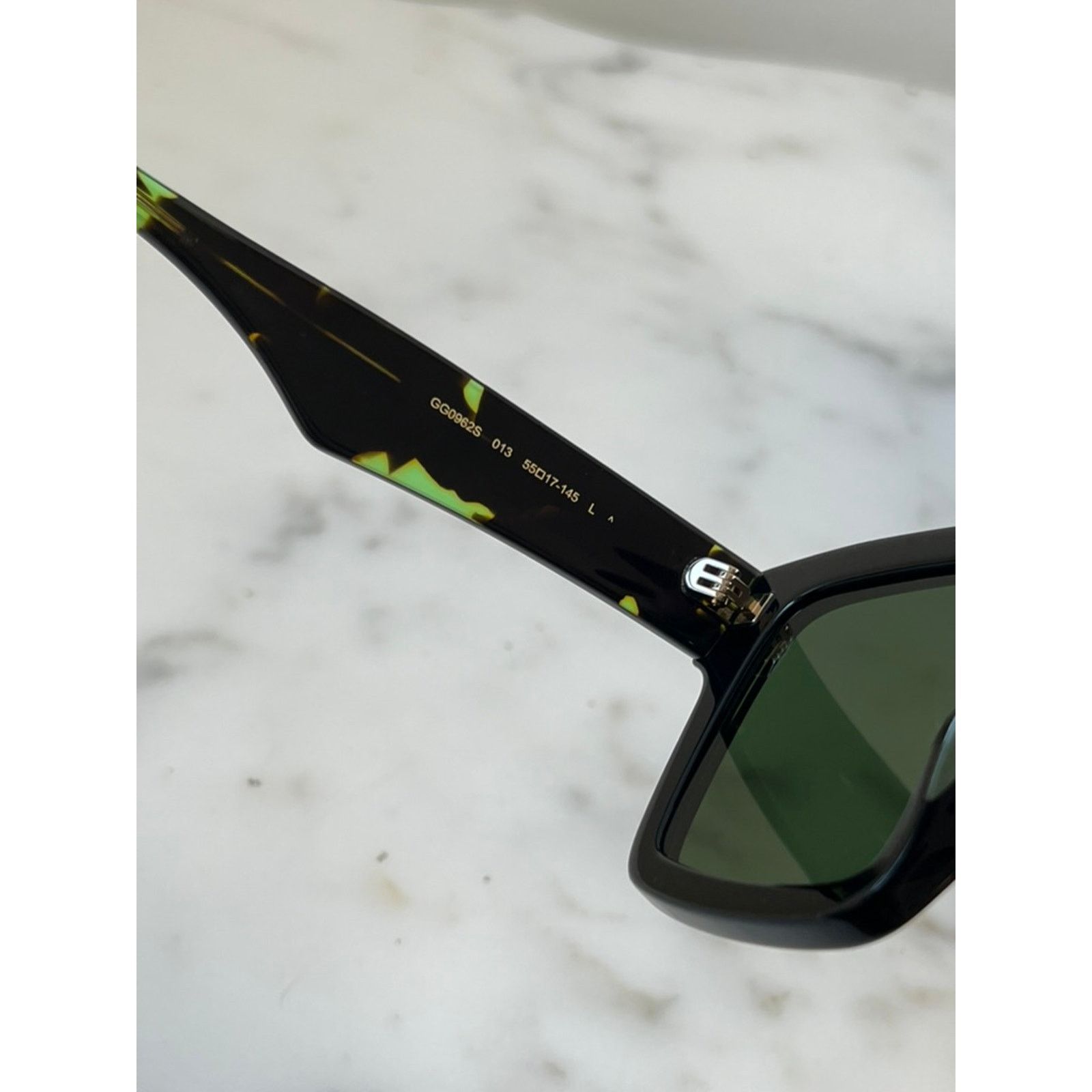 Gucci NEW Gucci GG0962S Black Green Flat Top Sunglasses Size ONE SIZE - 8 Thumbnail