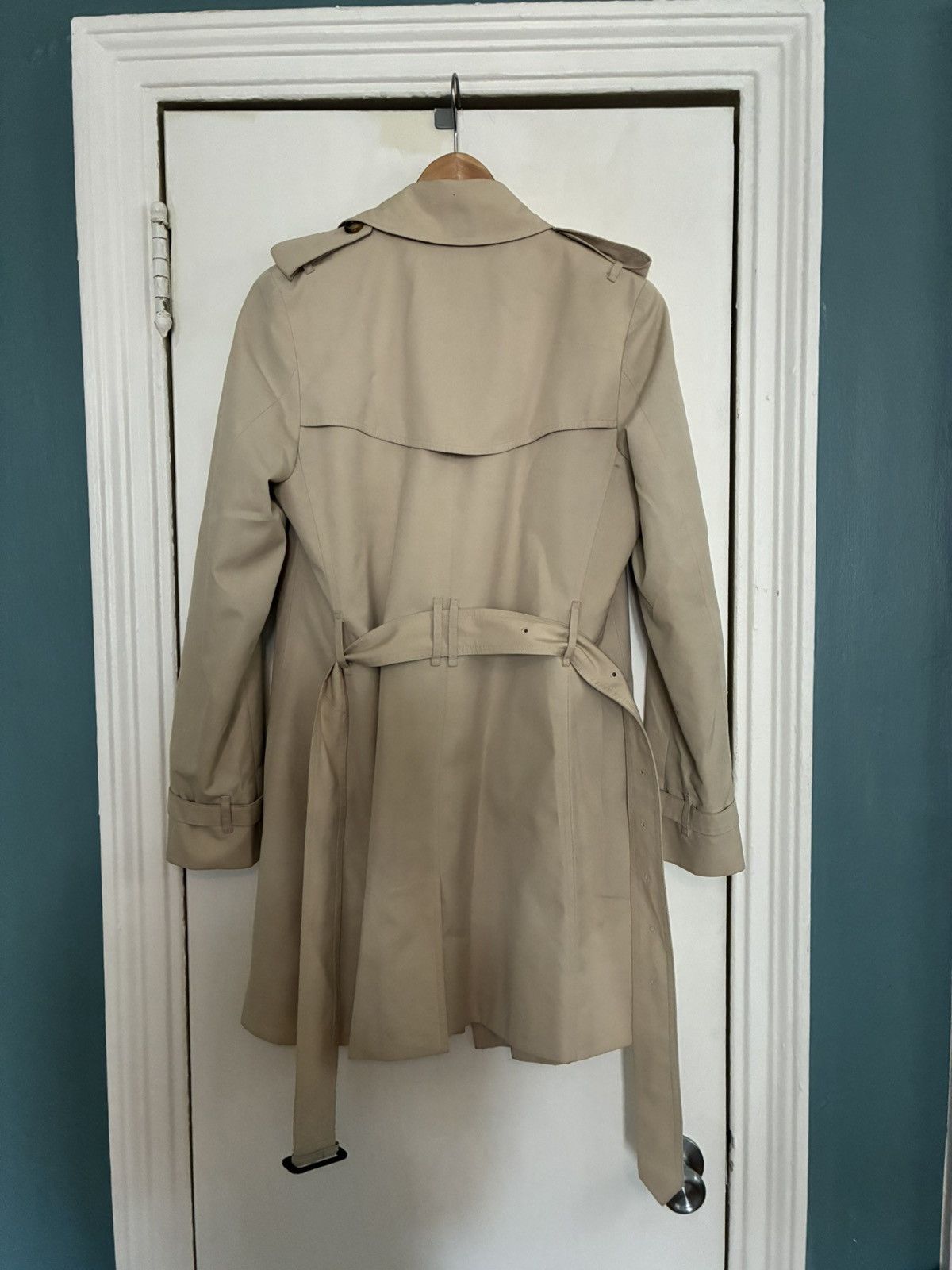 Burberry Burberry beige coat Size M / US 6-8 / IT 42-44 - 2 Thumbnail