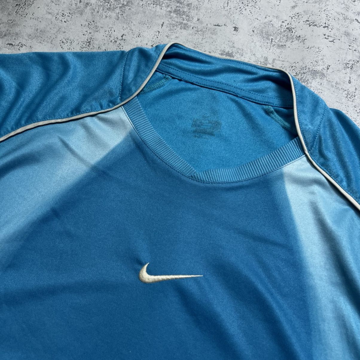 Nike 00s NIKE CENTRAL SWOOSH VINTAGE DRILL OVERSIZED TEE T-SHIRT Size US XL / EU 56 / 4 - 4 Thumbnail