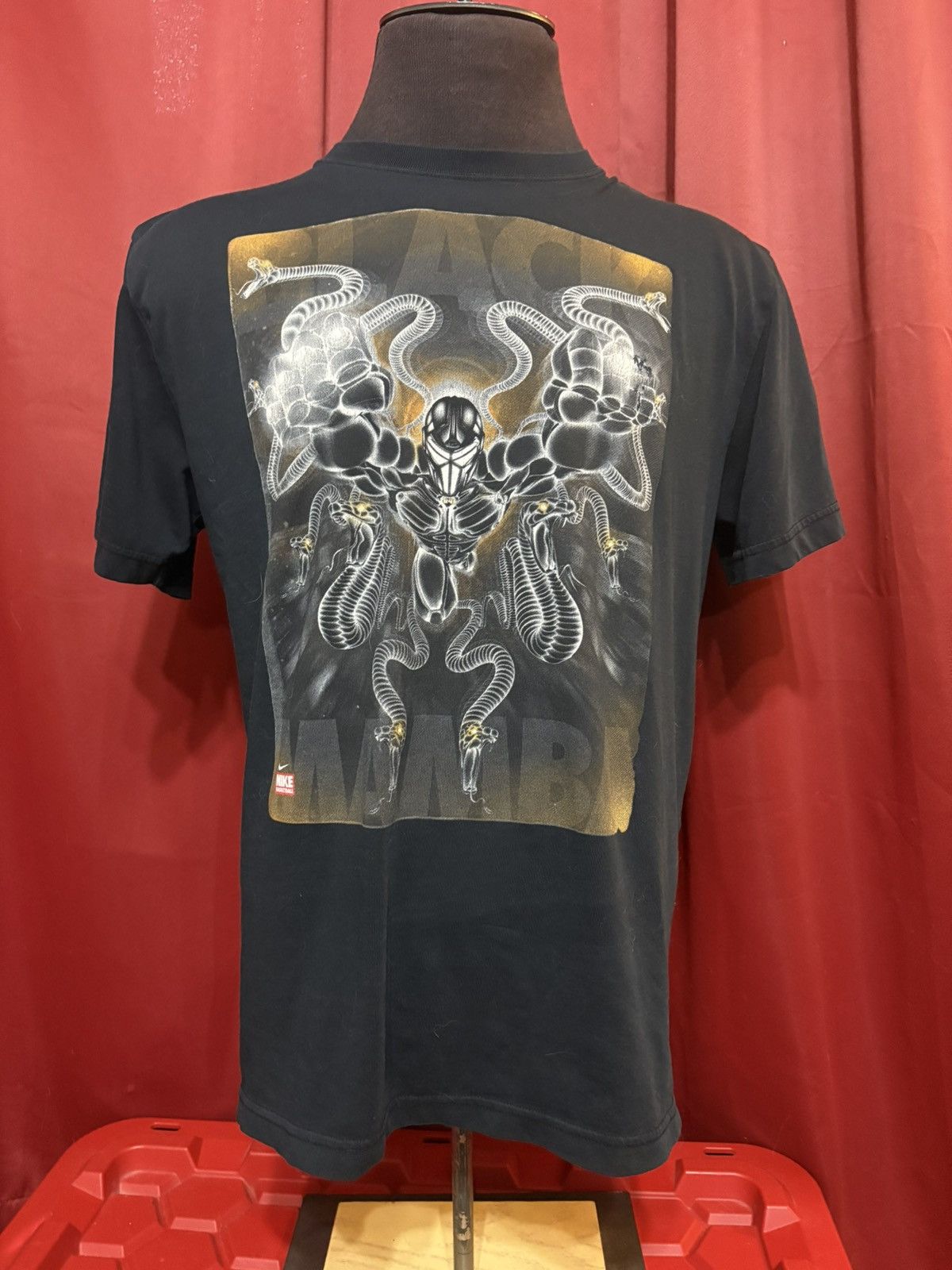 Nike Nike Dri Fit Kobe Bryant Tshirt Black Mamba Super Hero Grail Size US L / EU 52-54 / 3 - 1 Thumbnail