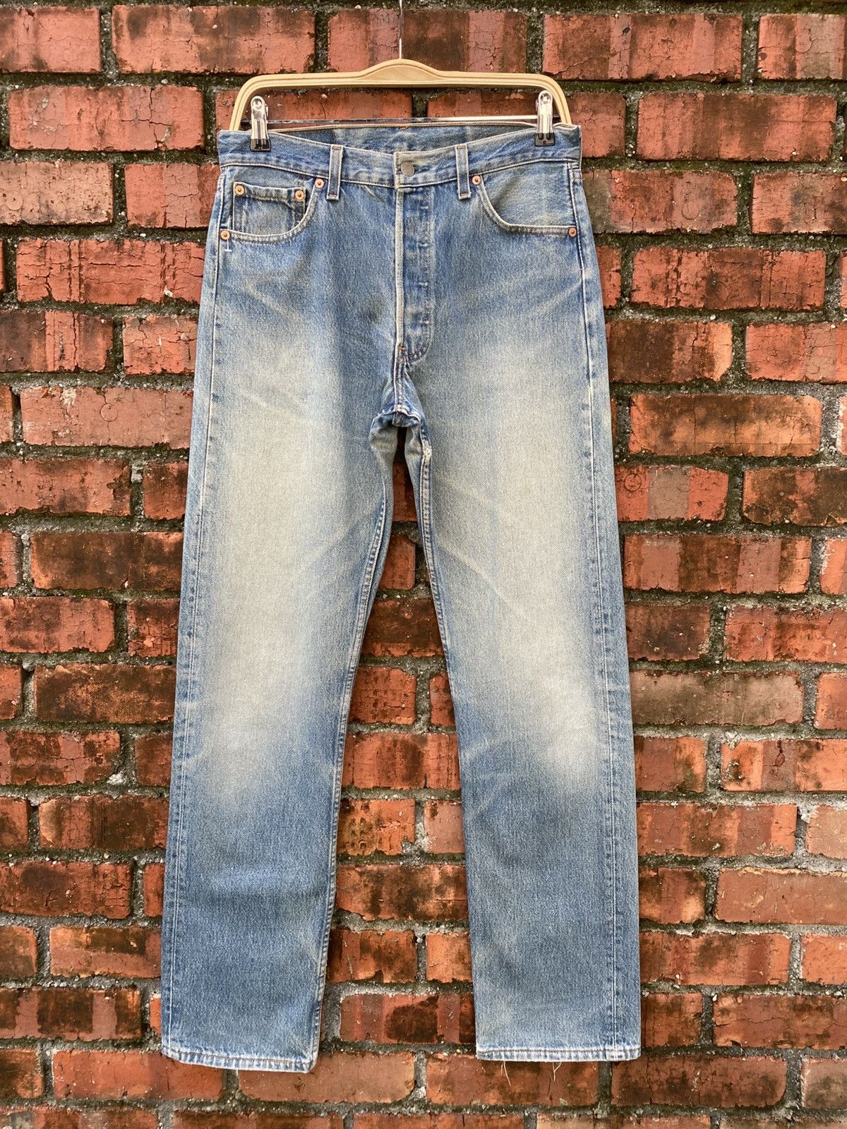 Levi's Vintage Clothing W30x32 Vintage levi's 501 faded made in USA Size US 30 / EU 46 - 1 Thumbnail
