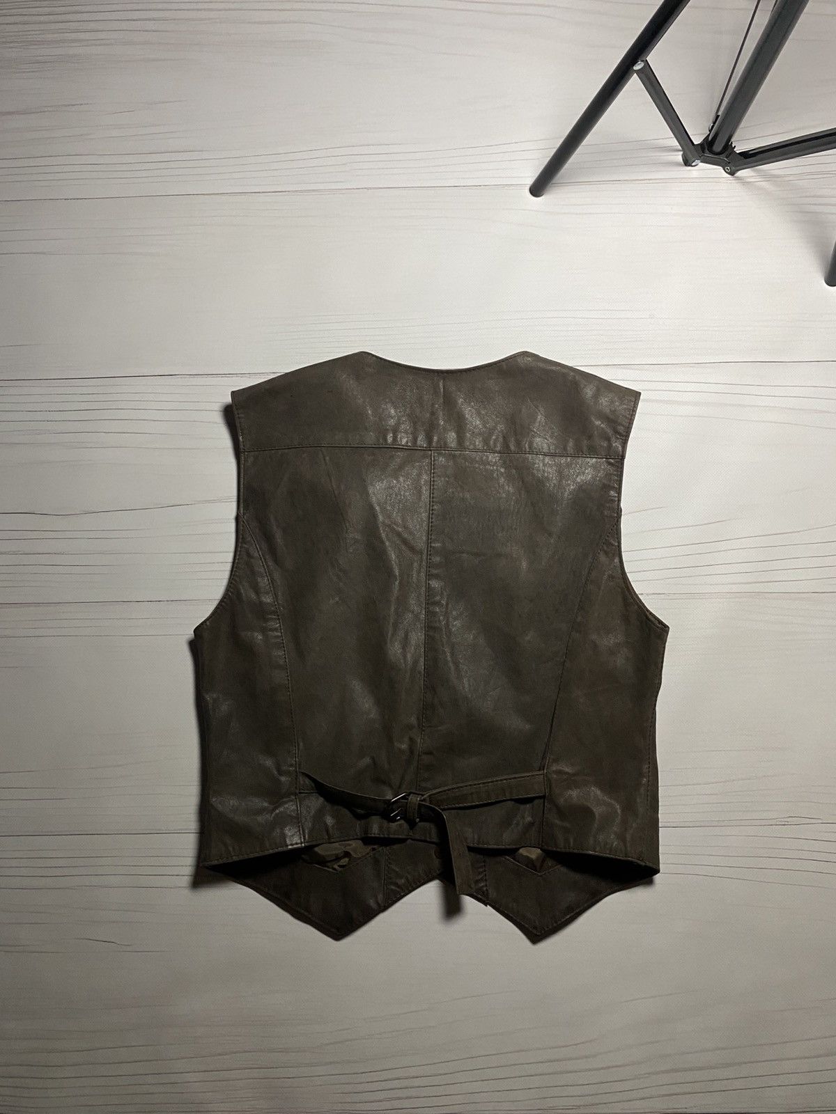 Valentino × Vera Pelle × Vintage Vintage Valentino Vera Pelle genuine leather y2k vest Size XS / US 0-2 / IT 36-38 - 2 Thumbnail