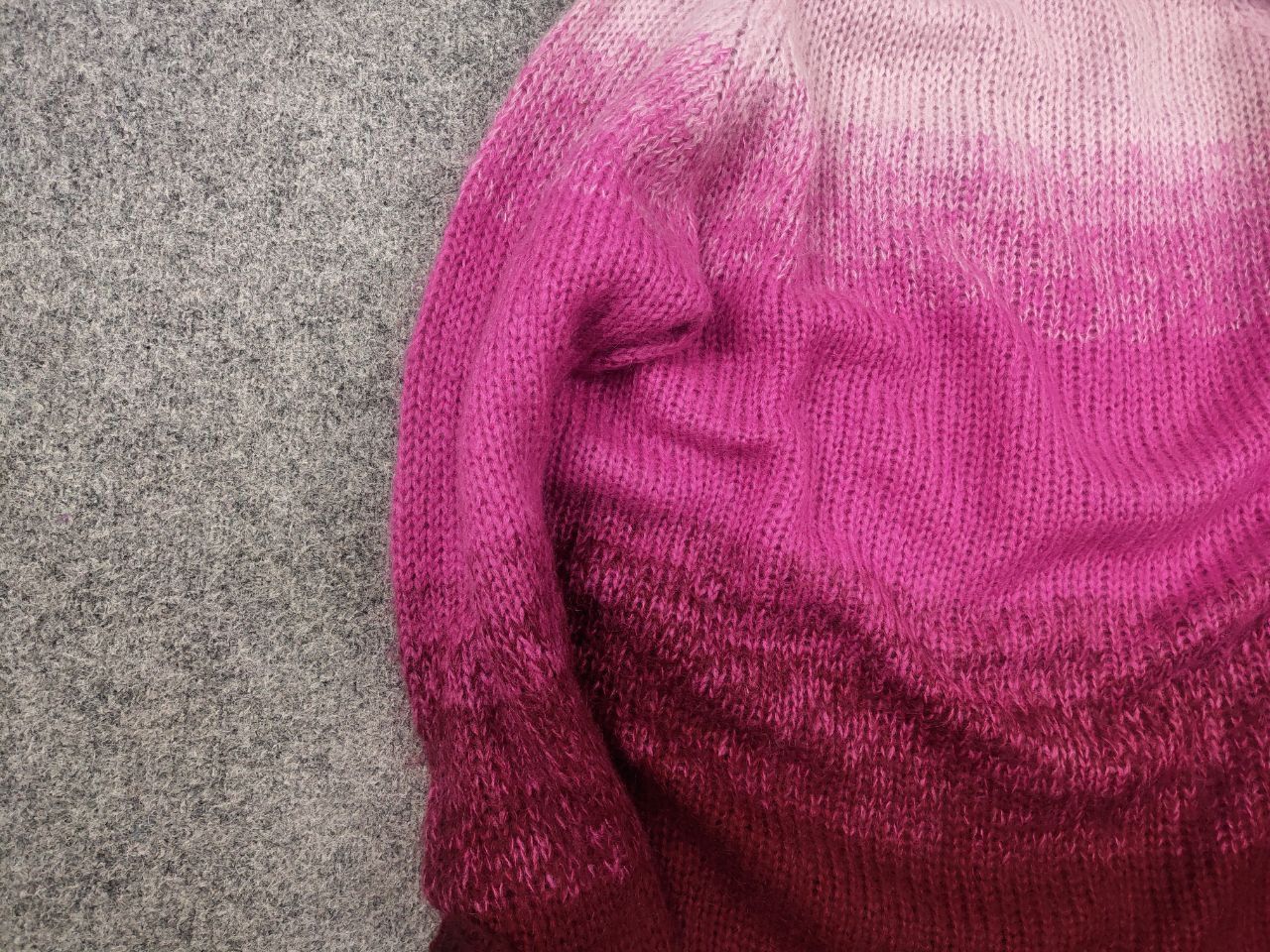 Handmade Vintage 90s Handmade Knit sweater Crew Neck Wool Blend Fuzzy Size L / US 10 / IT 46 - 8 Thumbnail