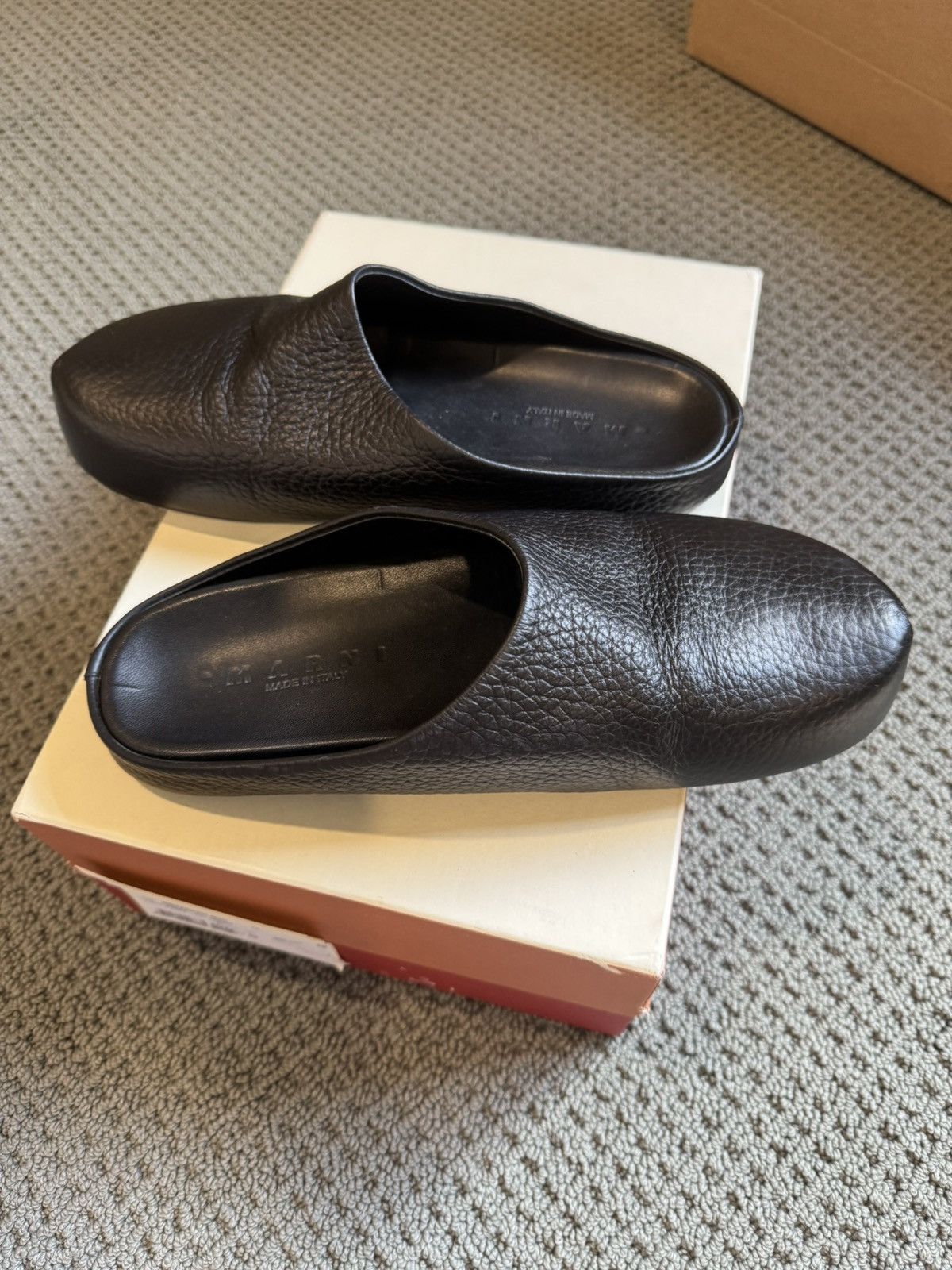 Marni Fussbett Sabot mules black leather