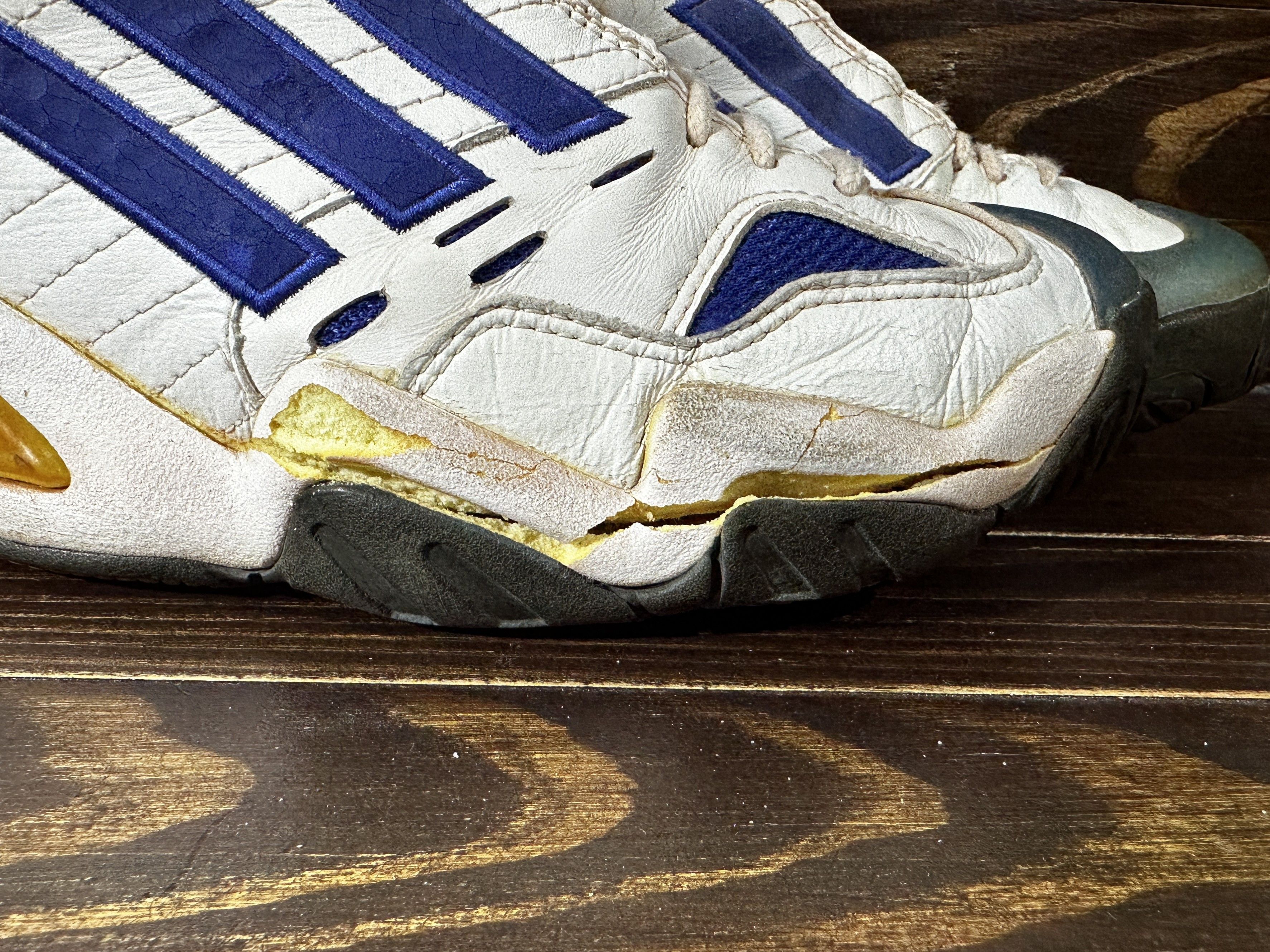 Adidas Vintage Adidas Crazy 1998 adiPrene adiWear Sneakers VeryRare Size US 9.5 / EU 42-43 - 2 Thumbnail