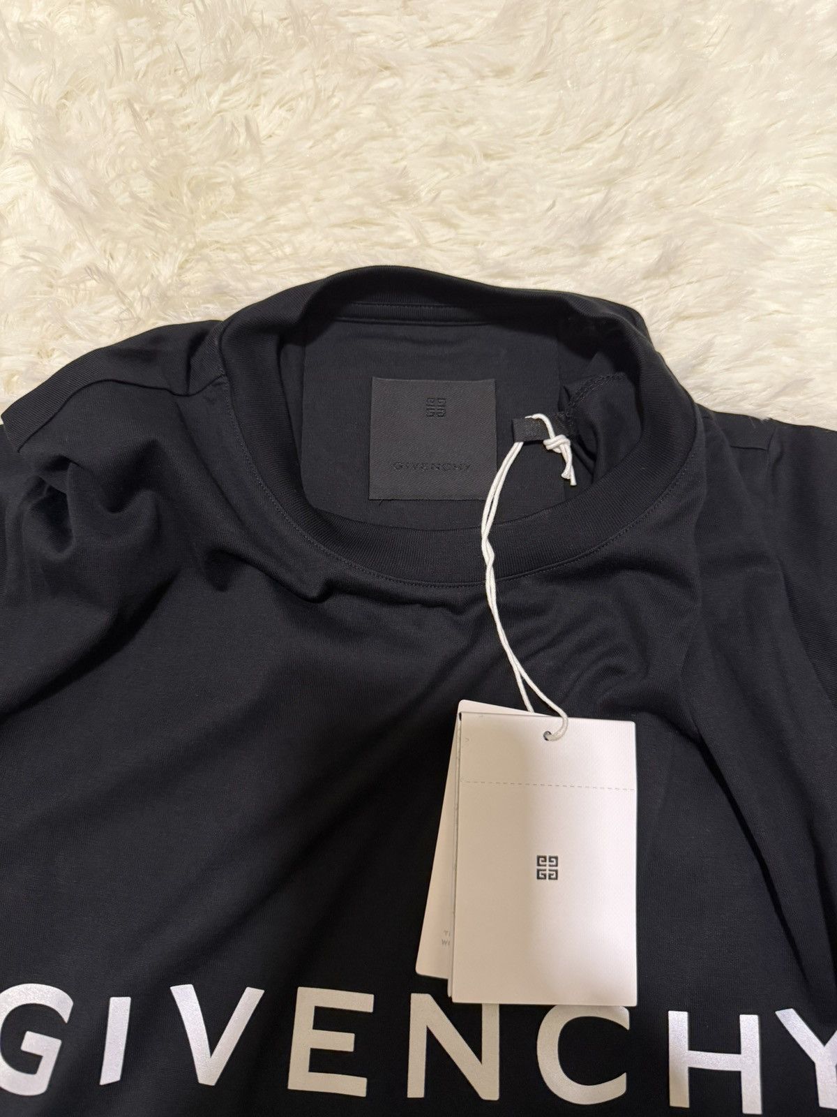 Givenchy Givenchy black t shirt Size US M / EU 48-50 / 2 - 4 Thumbnail