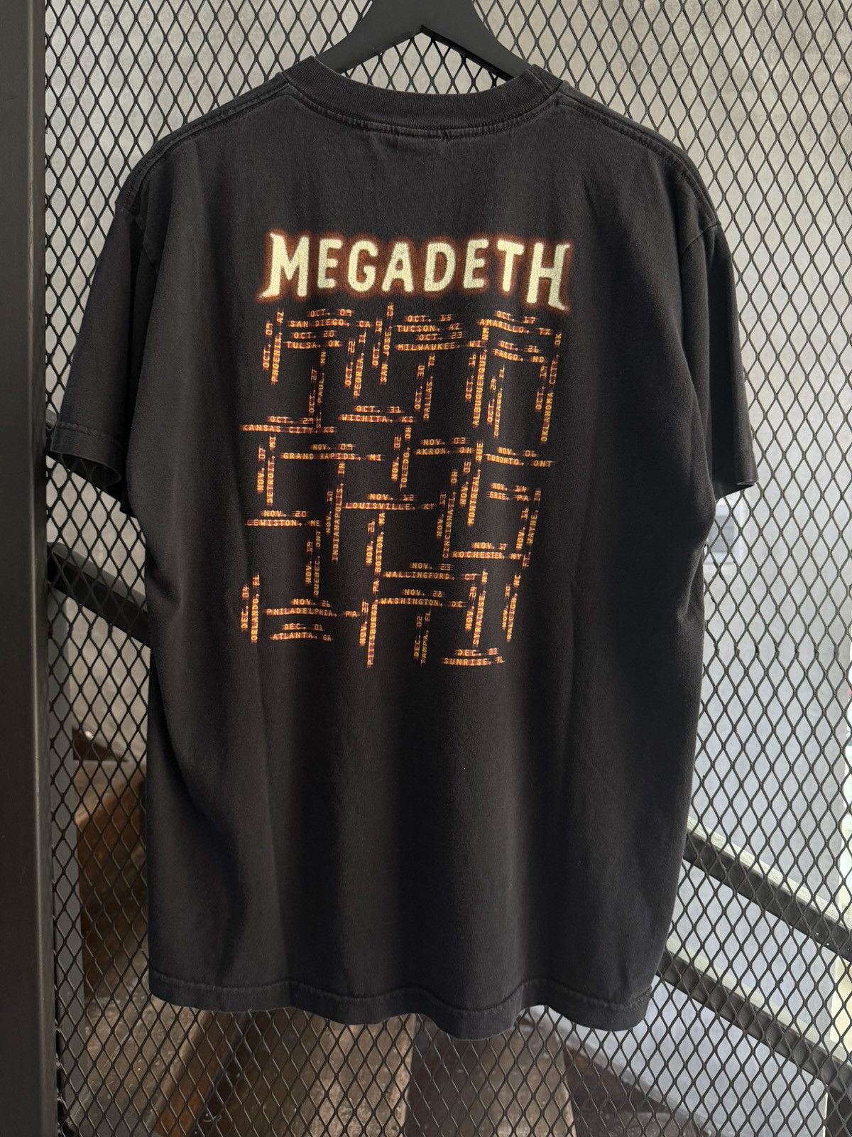 Megadeth Vintage 1999 Megadeth Rat Tour Tee Size US L / EU 52-54 / 3 - 4 Thumbnail