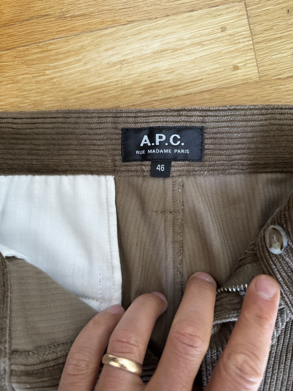 A.P.C. A.P.C. Corduroy Renato Trousers - size 46 Size US 32 / EU 48 - 2 Thumbnail