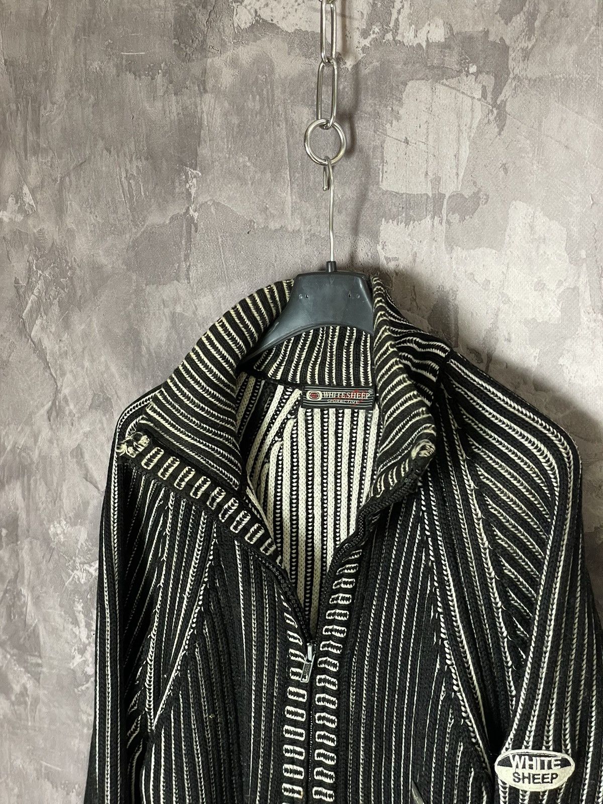 Vintage Y2K VTG 1990s 3D Striped Knit Zip Sweater Japan Skinny Style Size US L / EU 52-54 / 3 - 9 Thumbnail