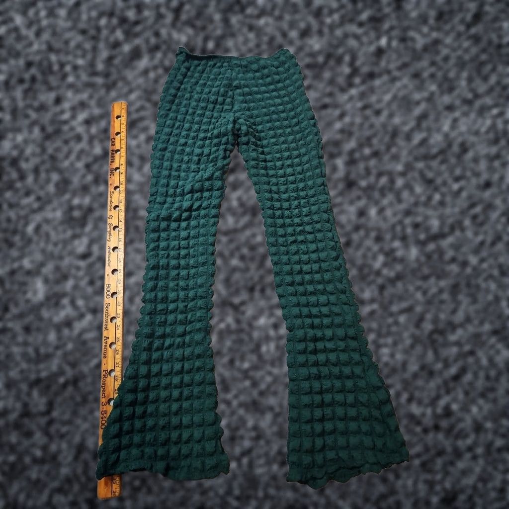 Shein SHEIN Pants Womens Size 4 Green Textured Stretch Ruched Pull On Flare Leg Shirt Size 27" / US 4 / IT 40 - 1 Thumbnail