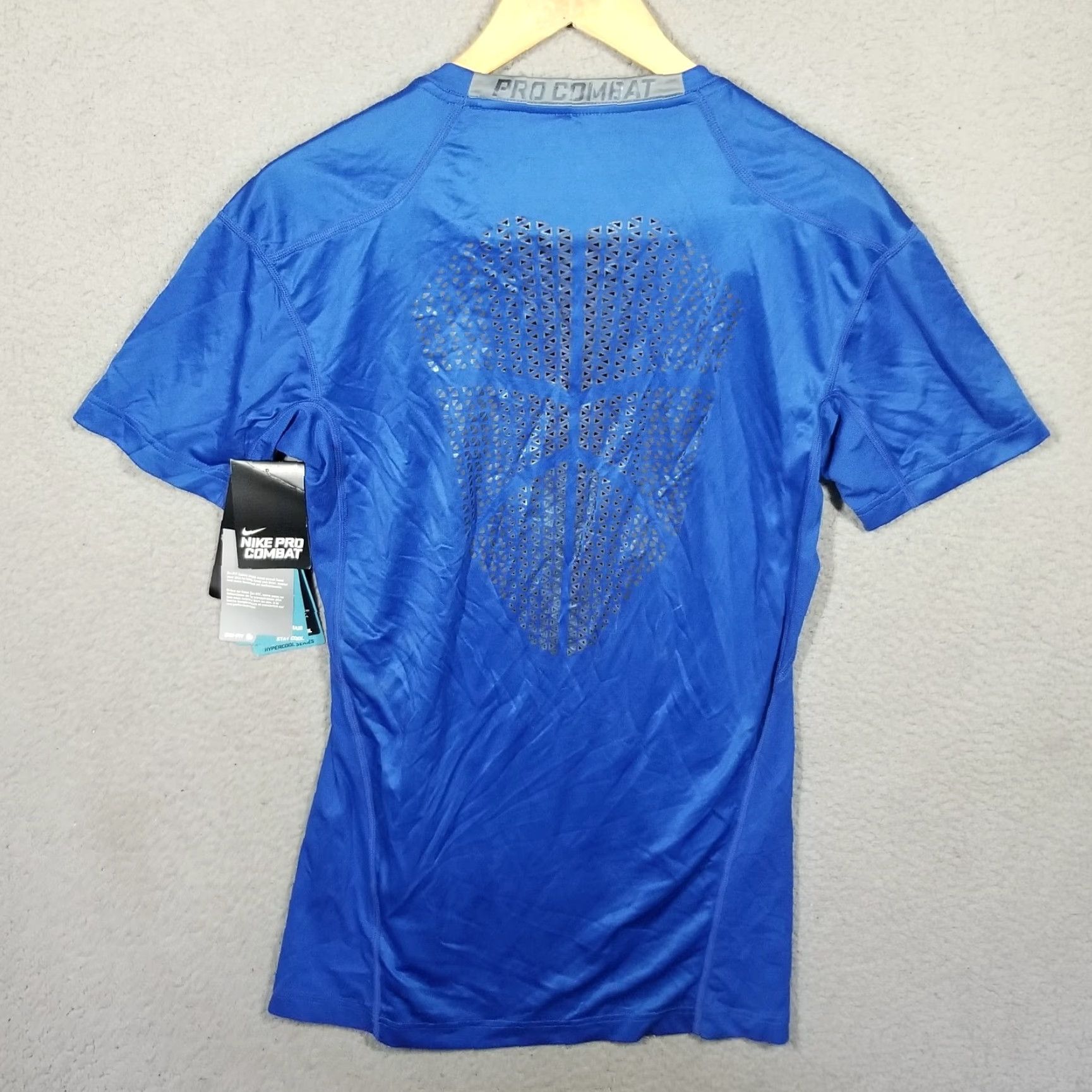 Nike Pro Combat Shirt Mens Large Blue Dri-FIT Compression Athletic 519988-497 Shirt Nike Pro Combat Athletic Dri-FIT Shirt Large Blue Men’s 519988-497