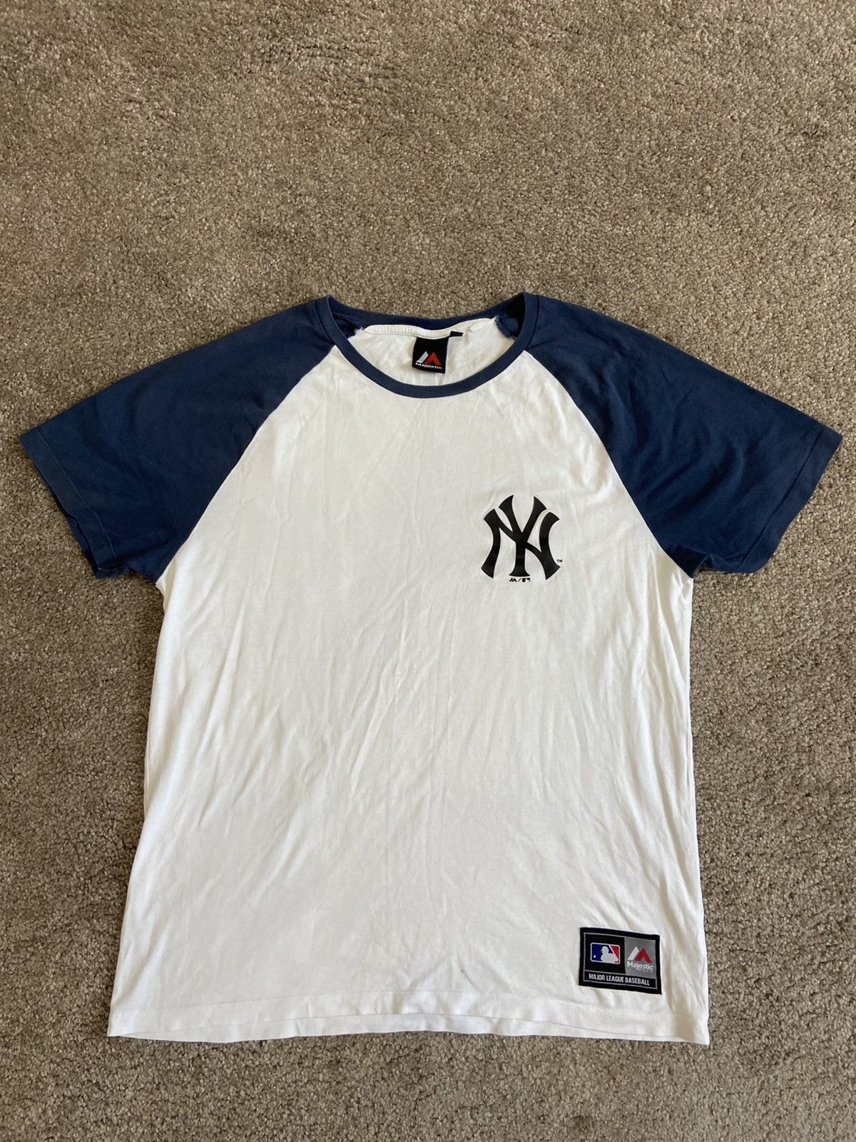 Majestic New York Yankees Majestic MLB Raglan T-Shirt Size US L / EU 52-54 / 3 - 1 Thumbnail