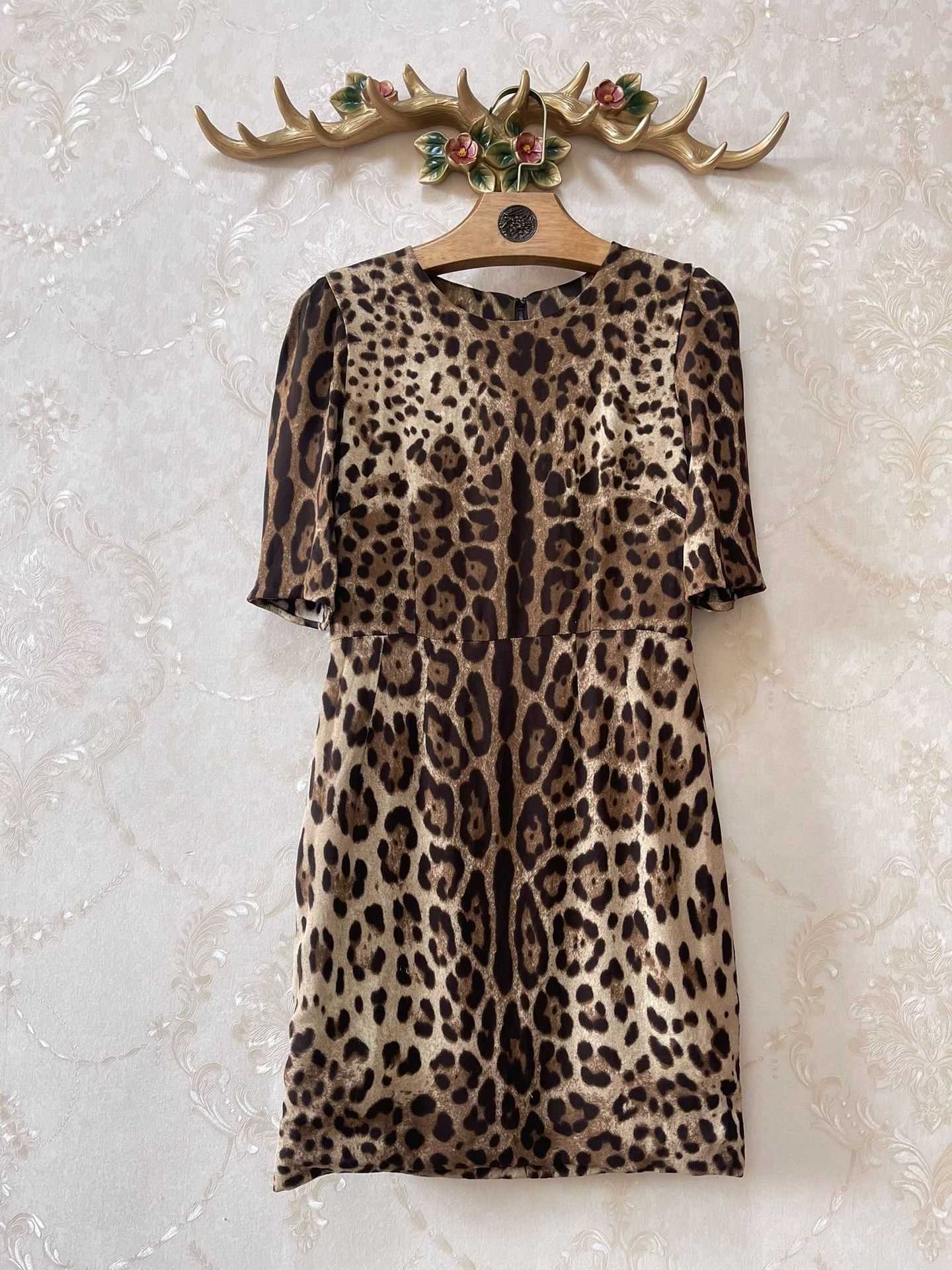 Dolce & Gabbana Dolce & Gabbana Green Leopard Print Fitted Dress Size IT 44  | Grailed